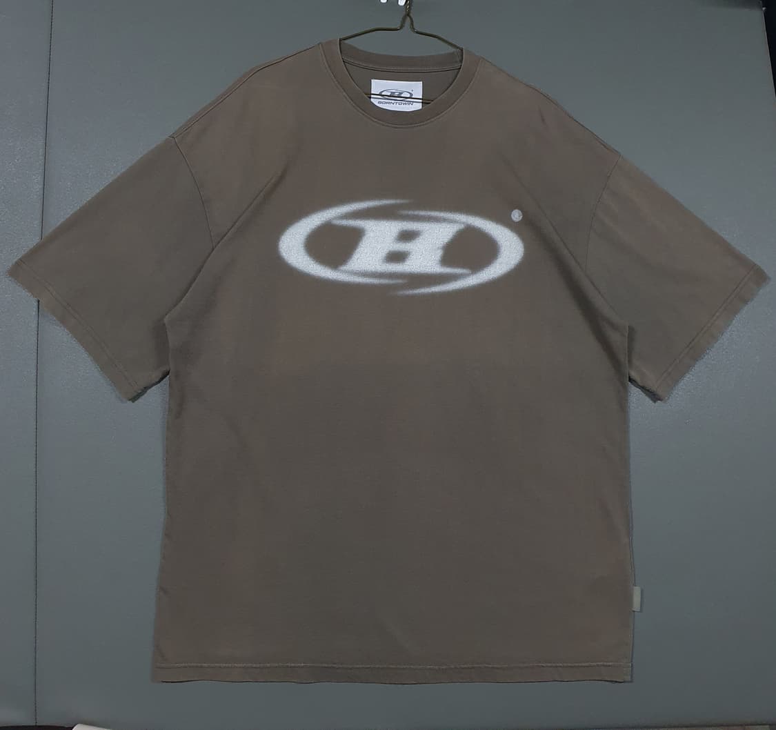 실측 XL 본투윈 블러 B 빅로고 오버핏 반팔 티셔츠 카키 브라운 1 상품이미지1