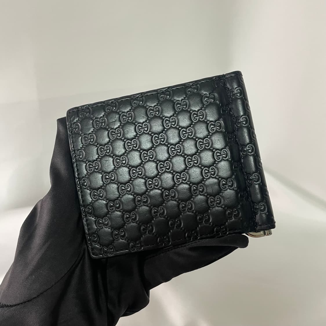 구찌 GG 로고 마이크로시마 블랙 머니클립 반지갑 단품 상품이미지2