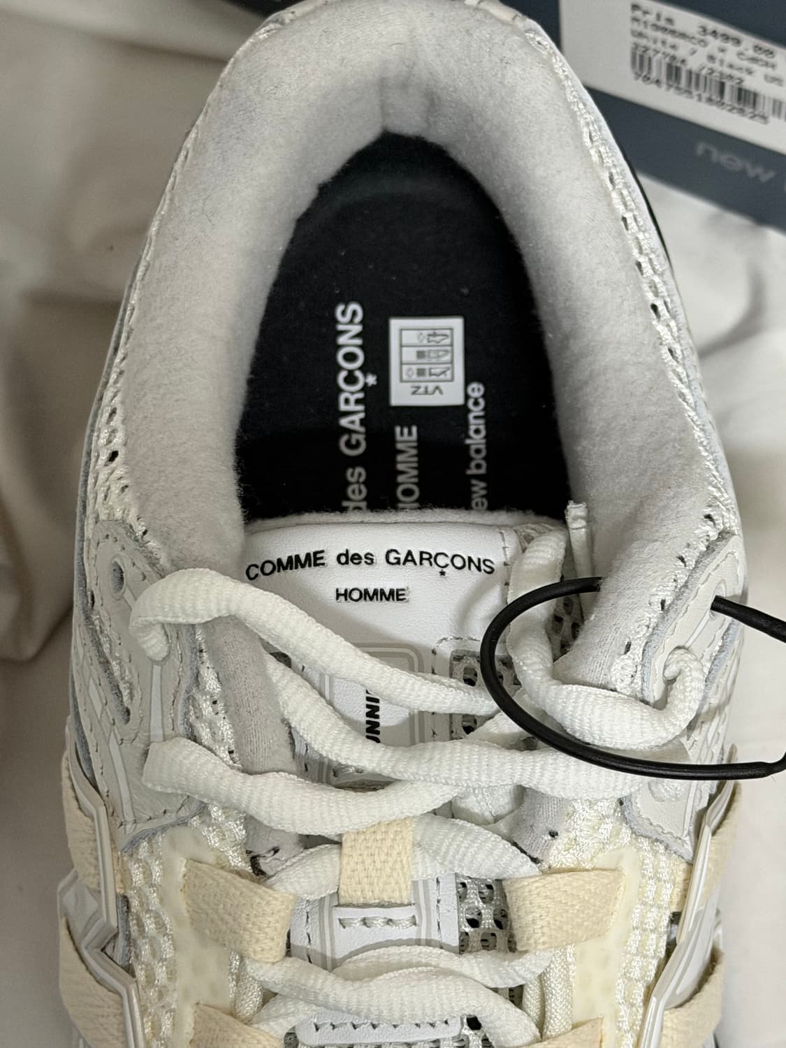 뉴발란스 x 꼼데가르송 옴므 1906R 화이트 상품이미지7