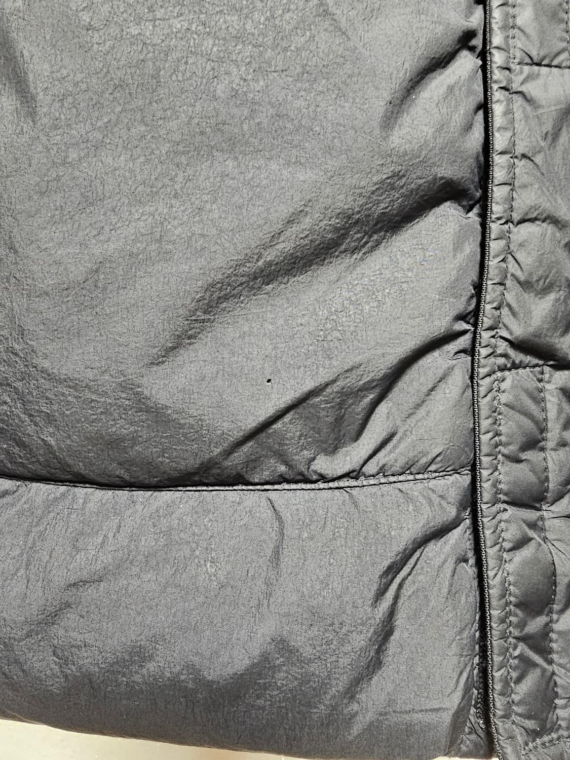 스톤아일랜드 크링클랩스 패딩조끼 상품이미지9