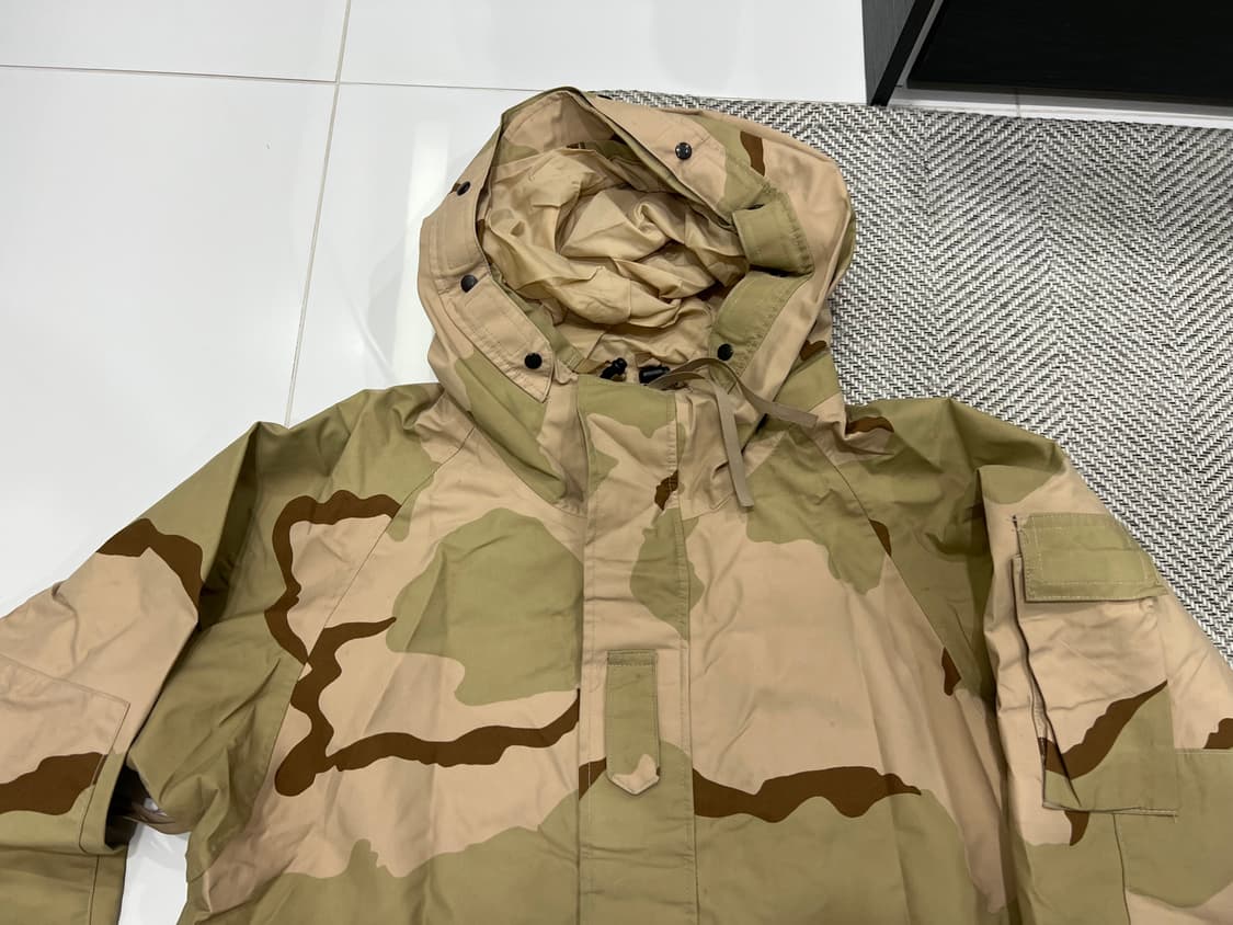 귀한 사막 고어텍스 바람막이 L-S 상품이미지2