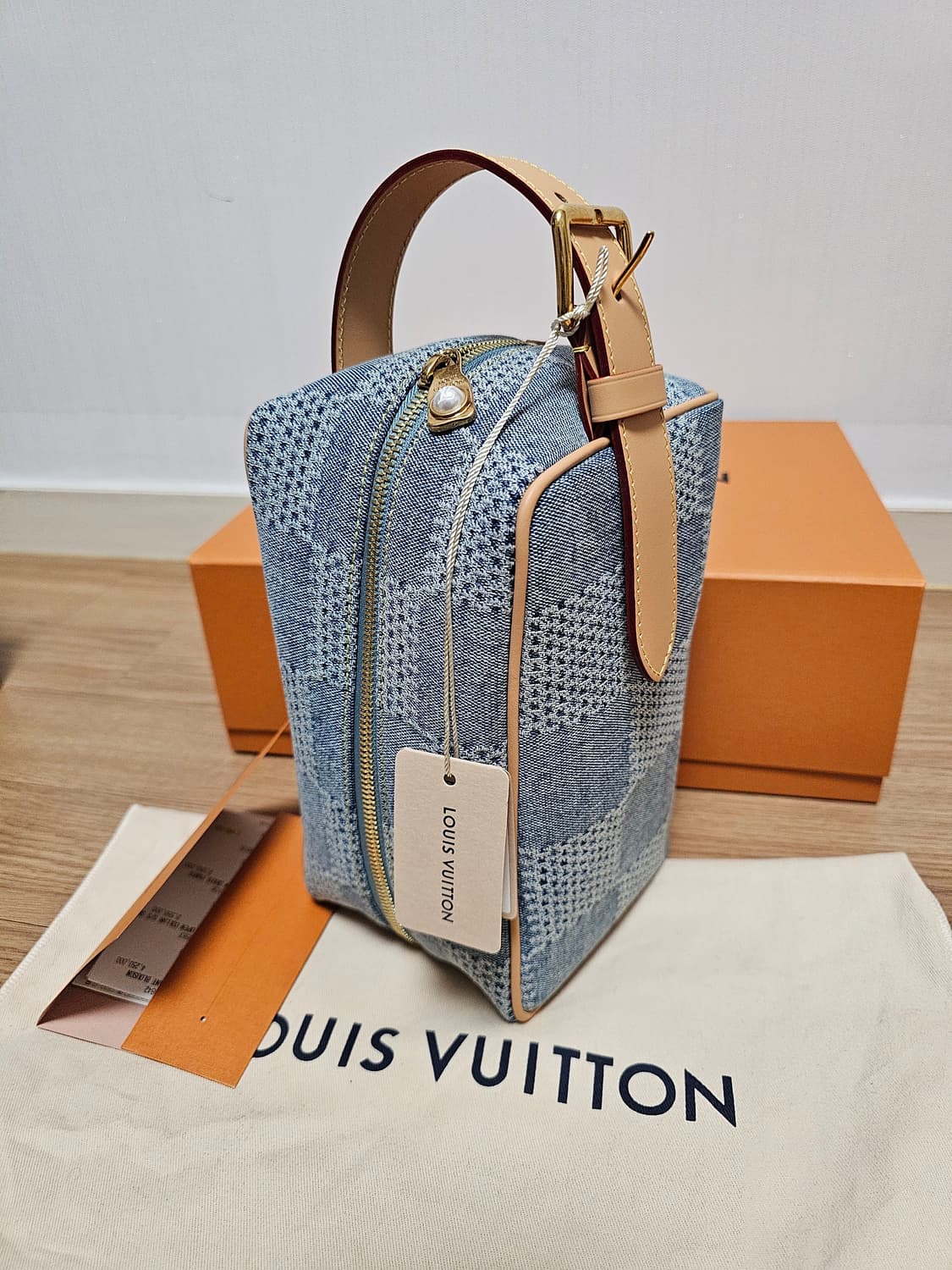 루이비통 퍼렐 한정판 데님 돕키트 클러치백 (새상품) 상품이미지3