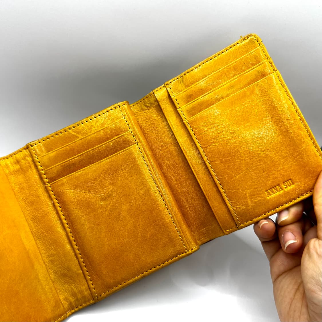 Annasui yellow ochre wallet. 상품이미지3