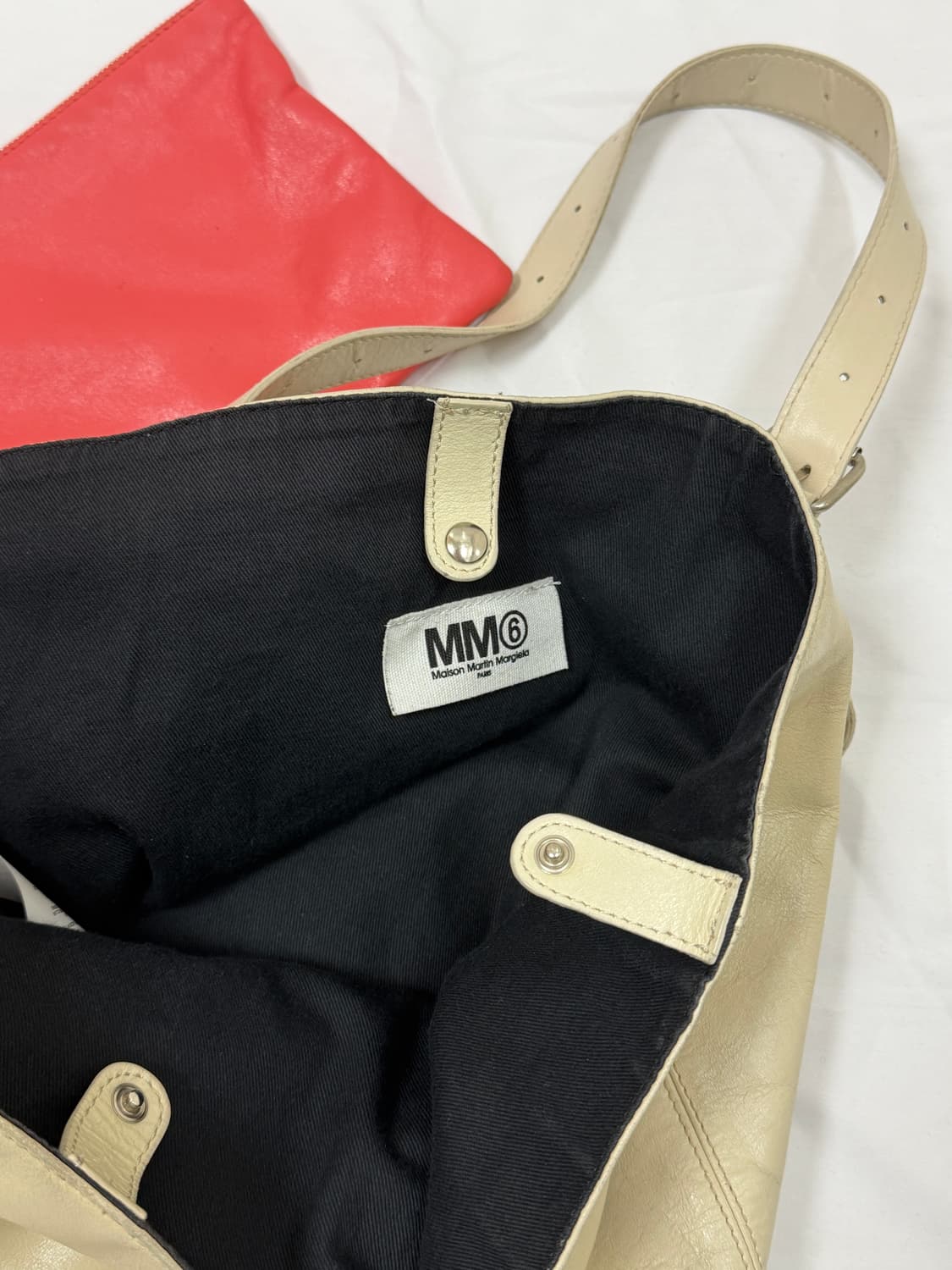 마르지엘라 mm6 레더 도트백 상품이미지6