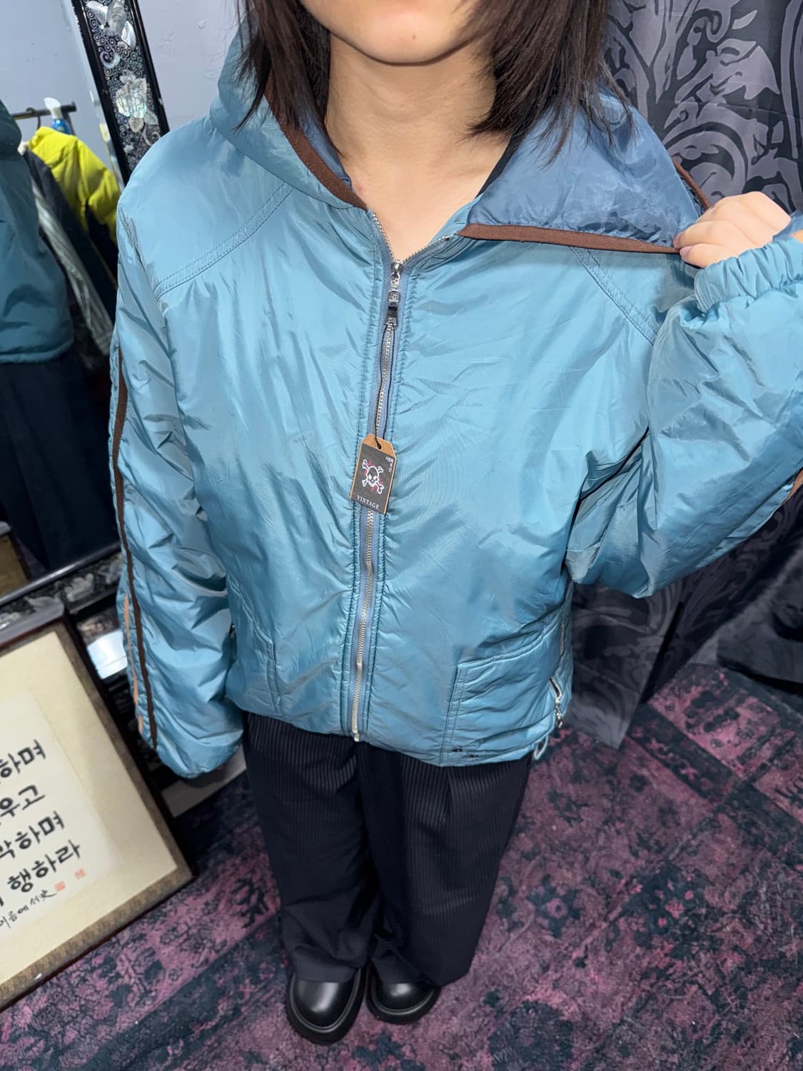 브라운 라인 포인트 트랙  패딩 상품이미지2