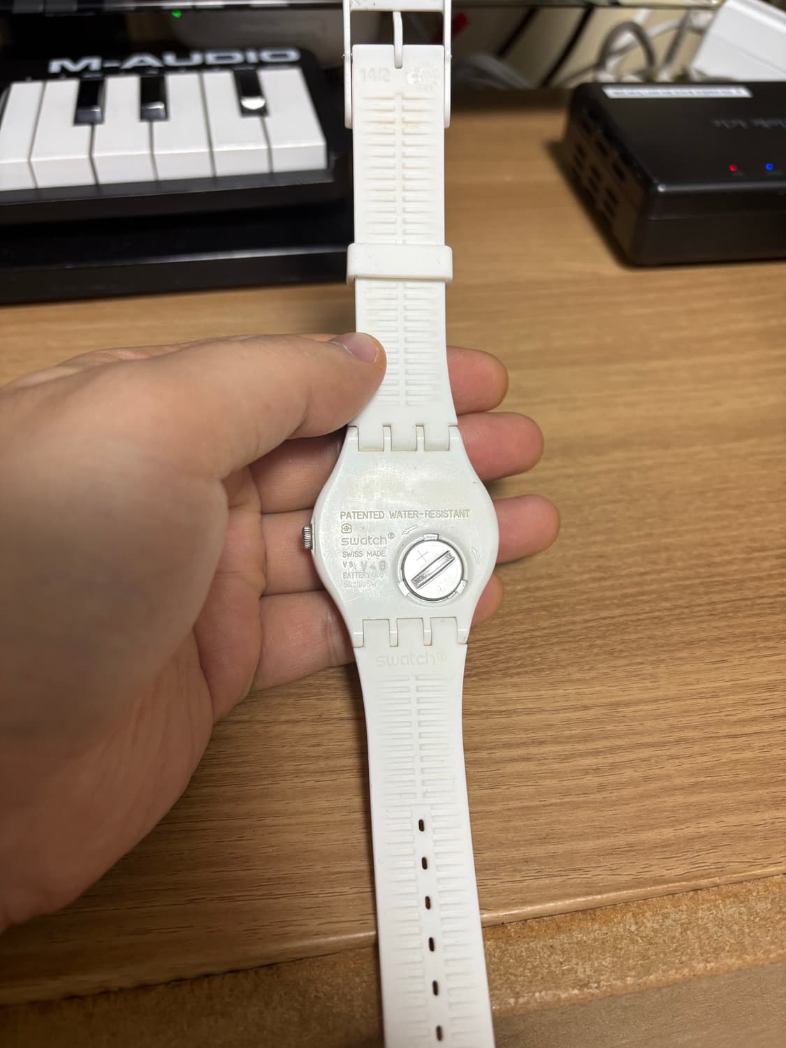 스와치 화이트 라벨 시계 상품이미지2