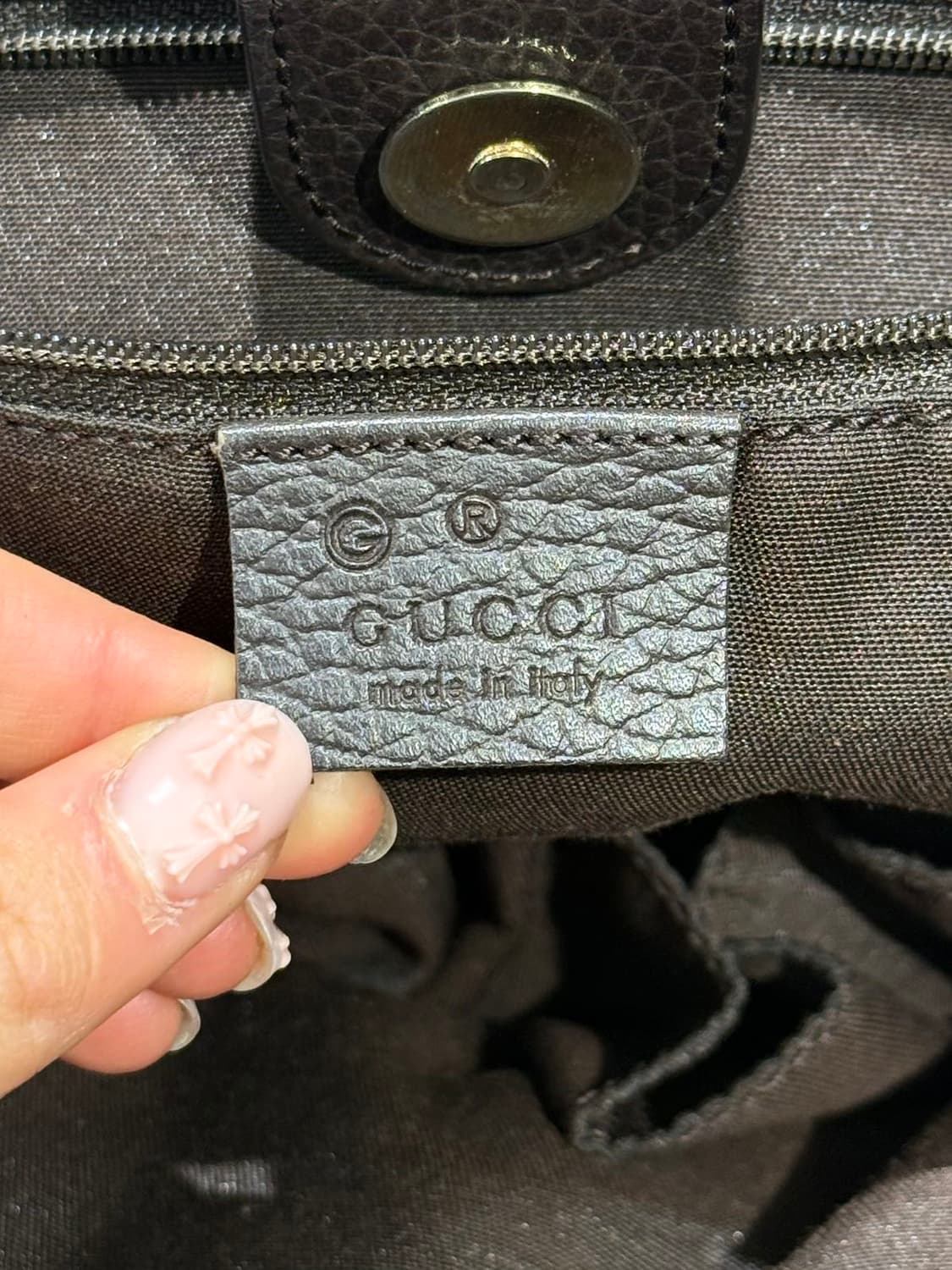 구찌 브라운 GG 모노그램 캔버스 숄더백 상품이미지7