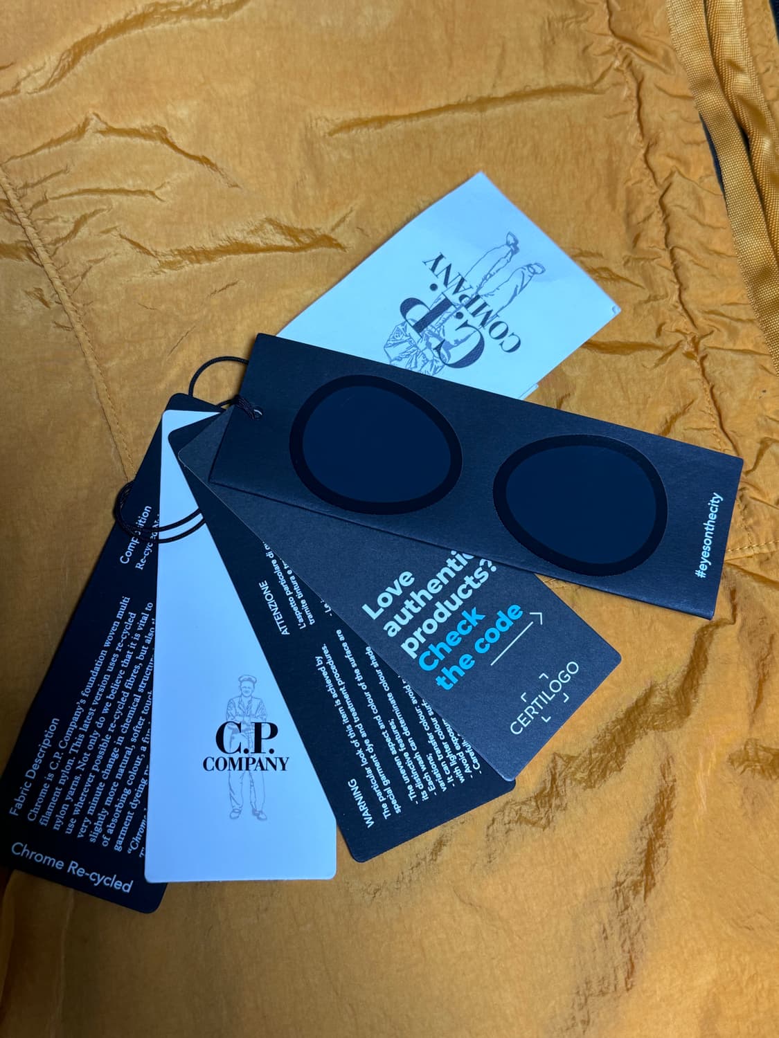 CP컴퍼니 한정판 바람막이 상품이미지3