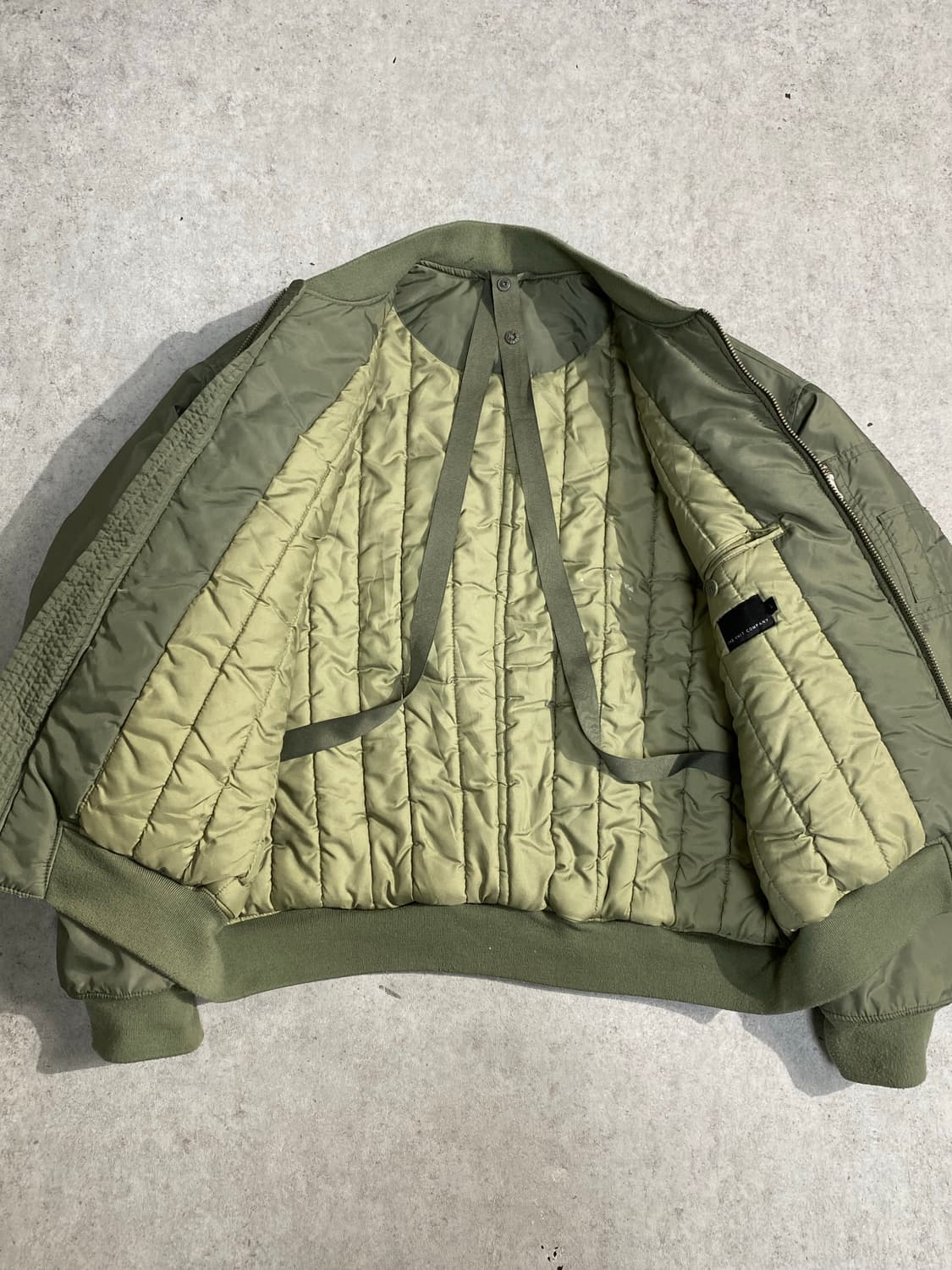 [L] The Knit Company 더니트컴퍼니 카키 MA-1 상품이미지5