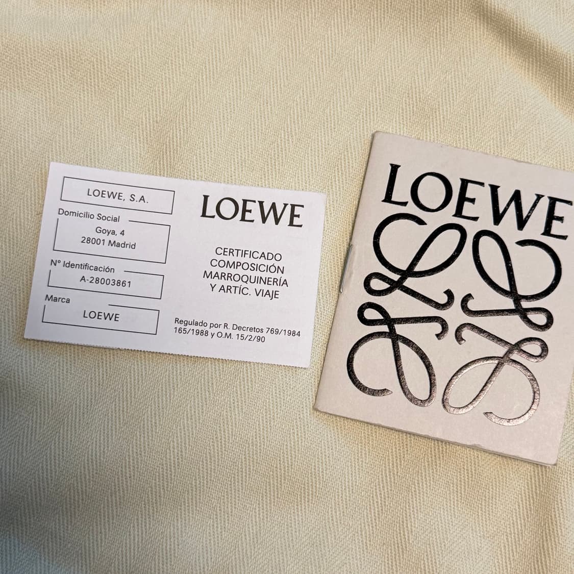 로에베 아나그램 T파우치 클러치 상품이미지3