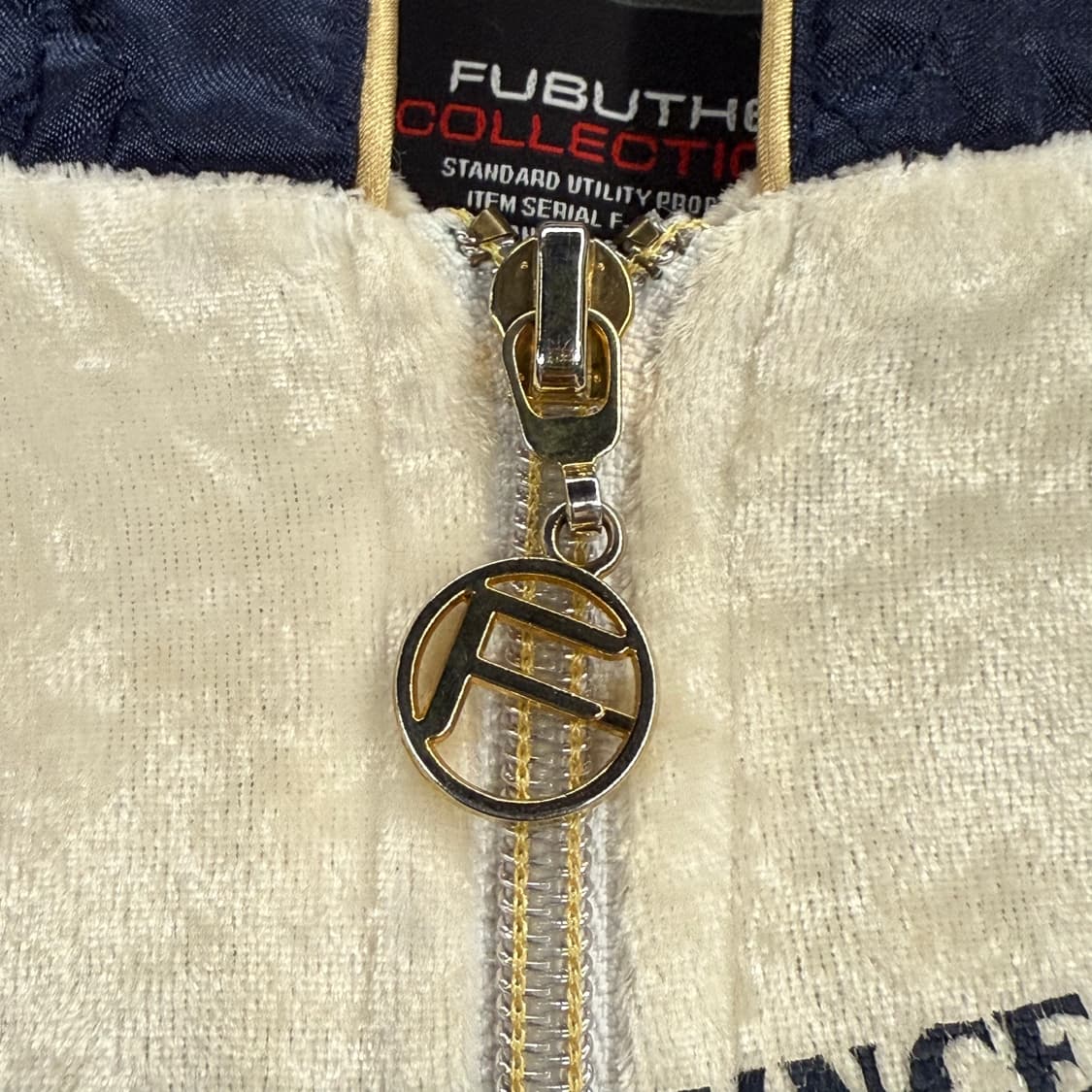 후부 벨벳 크림 네이비 숏패딩  상품이미지7