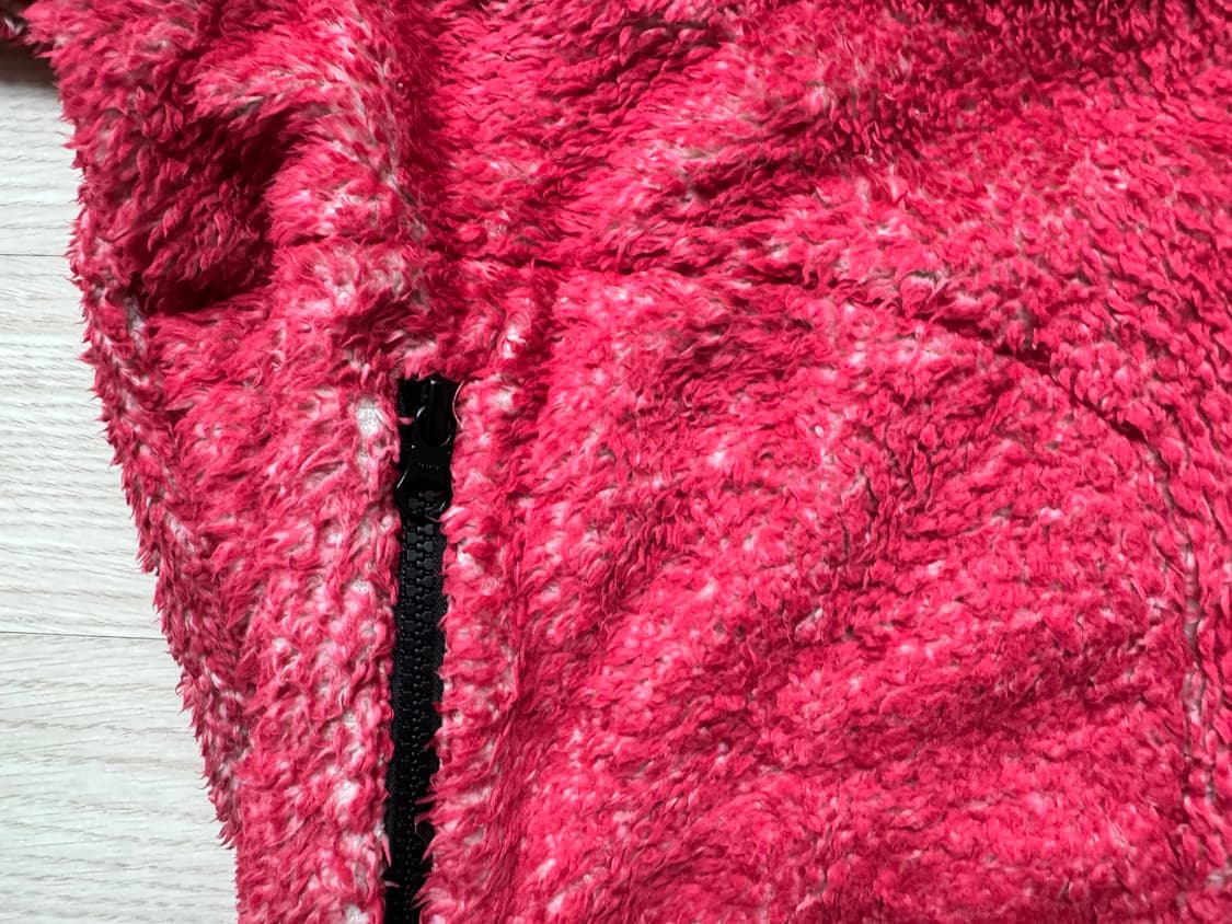 슈프림 x 케이트 모스 플리스 자켓 레드 - 24FW 상품이미지10