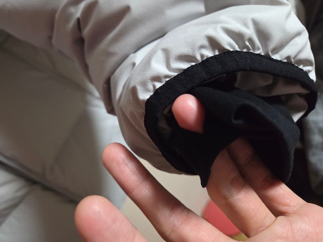 뉴발란스 구스다운 패딩 105 라이트 그레이 상품이미지2