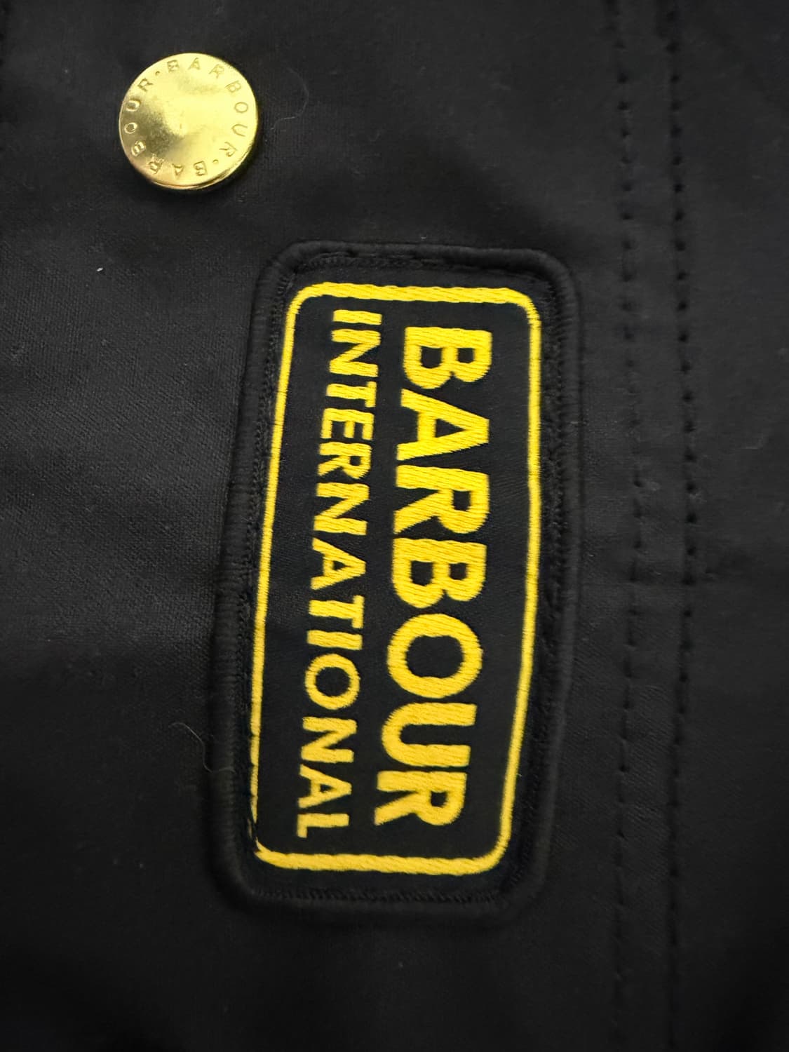 [새상품]바버 인터네셔널 A7 왁스 자켓 38사이즈  상품이미지3