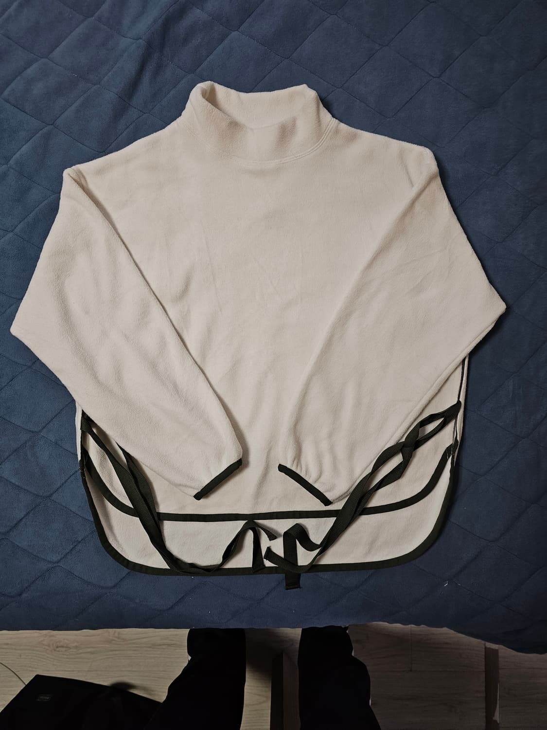 유니클로 White Mountaineering 콜라보 플리스 풀오버 상품이미지1