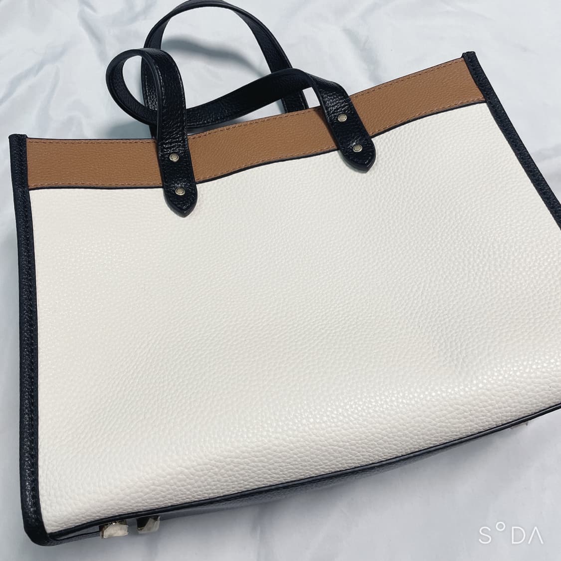 코치 레더웨어 토트백 아이보리/브라운 상품이미지5