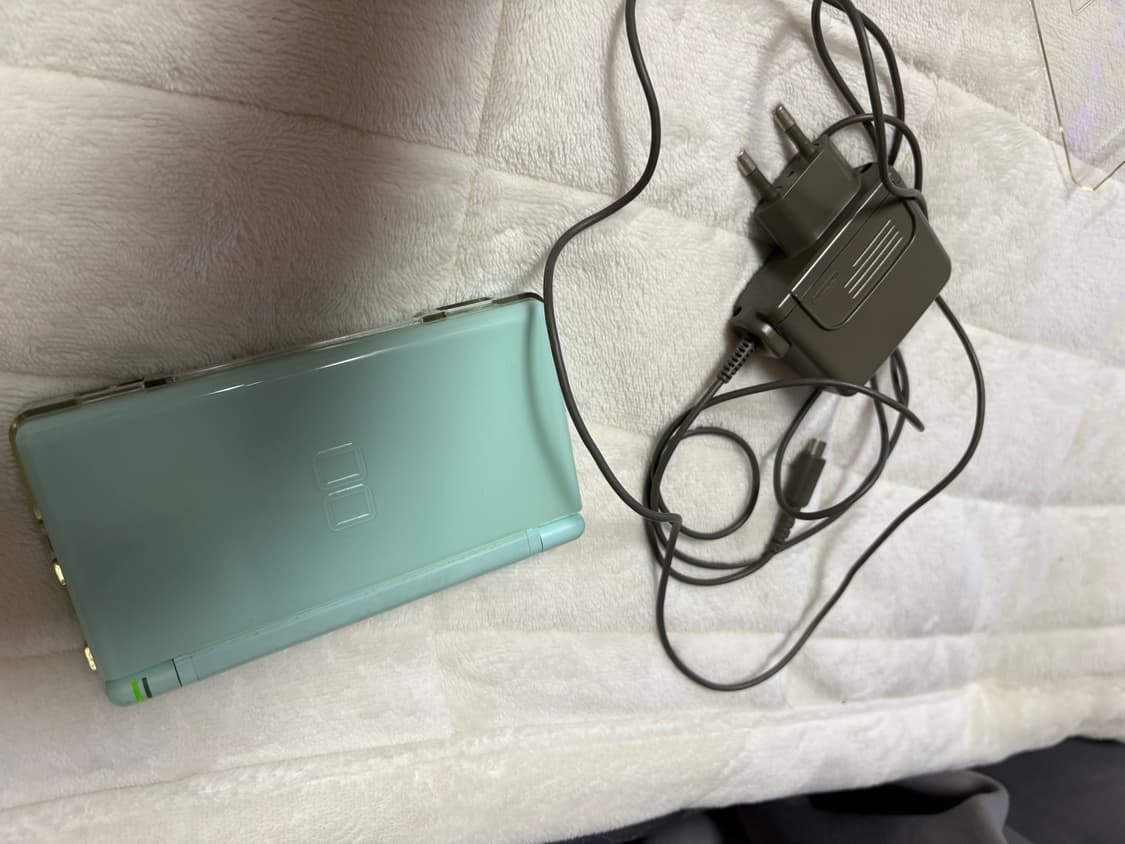 닌텐도 DS Lite 블루 충전기,터치펜,칩 포함 세트 상품이미지2