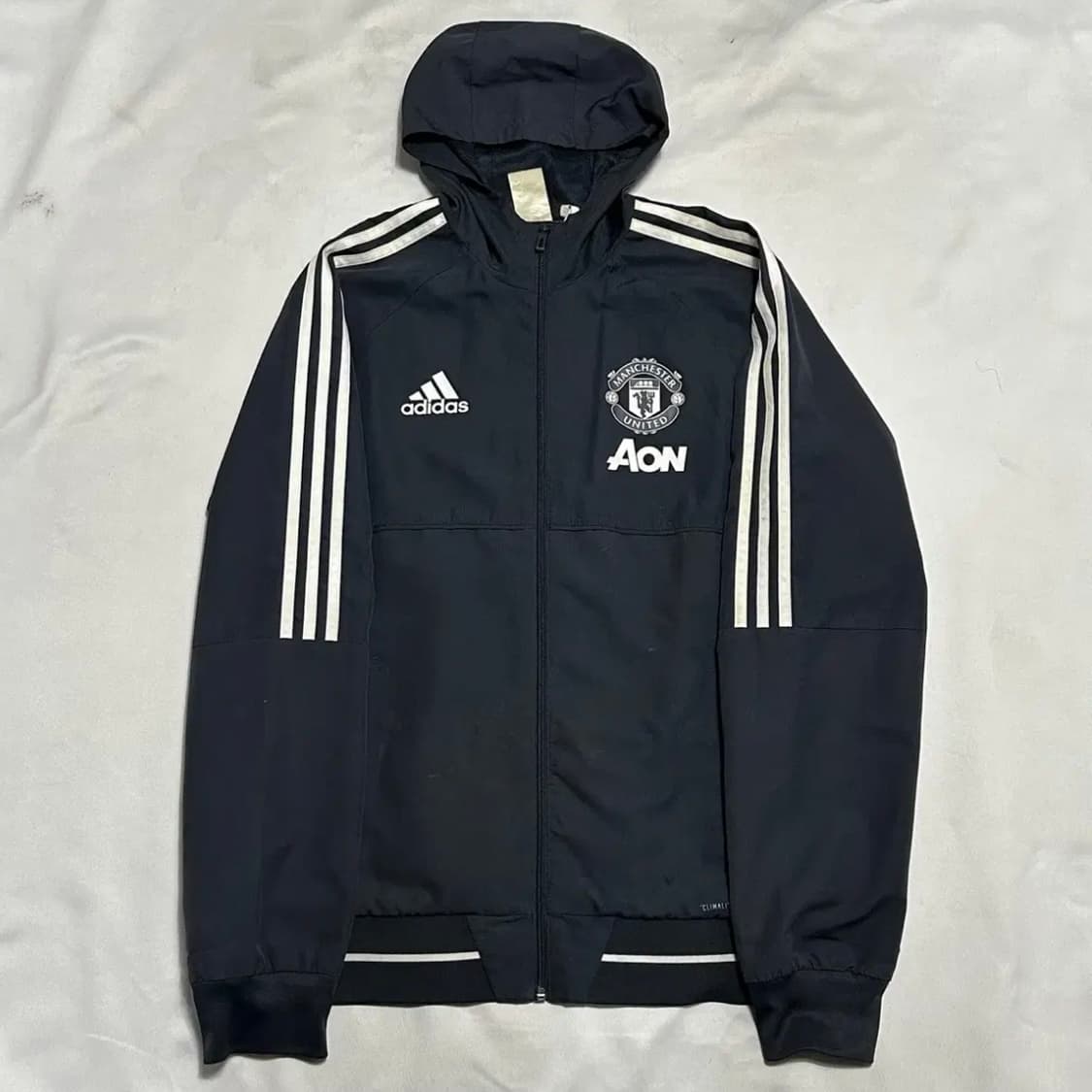 아디다스 맨체스터 유나이티드 바람막이 상품이미지2