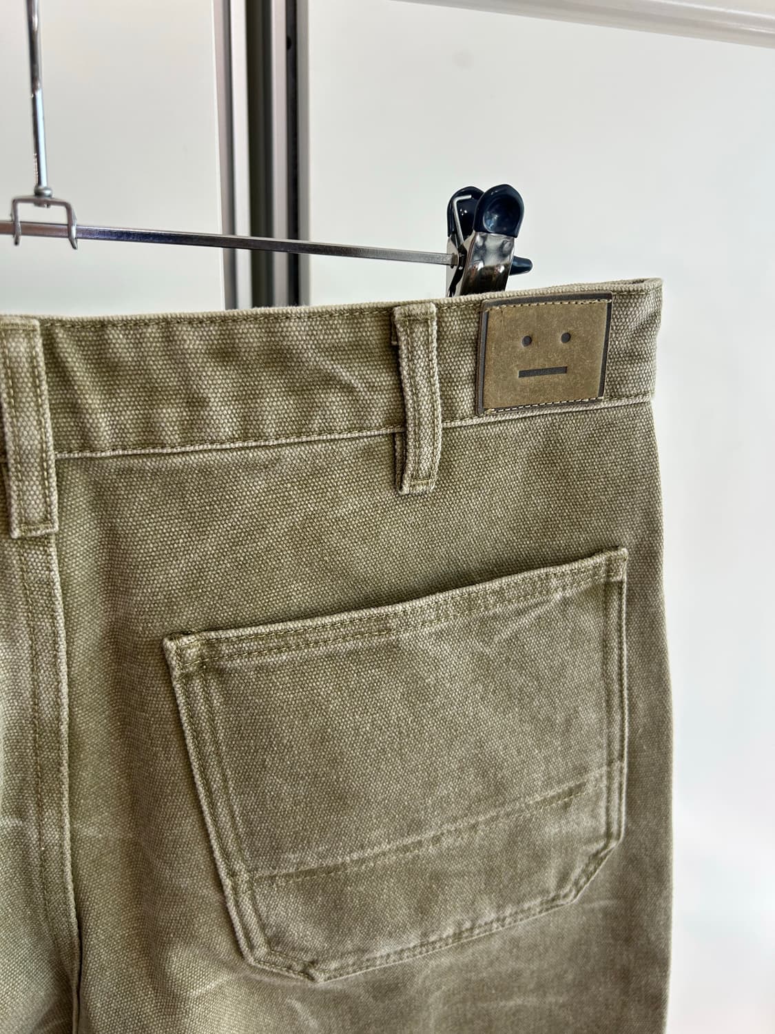 아크네스튜디오 워시드 더블니 팬츠 상품이미지7