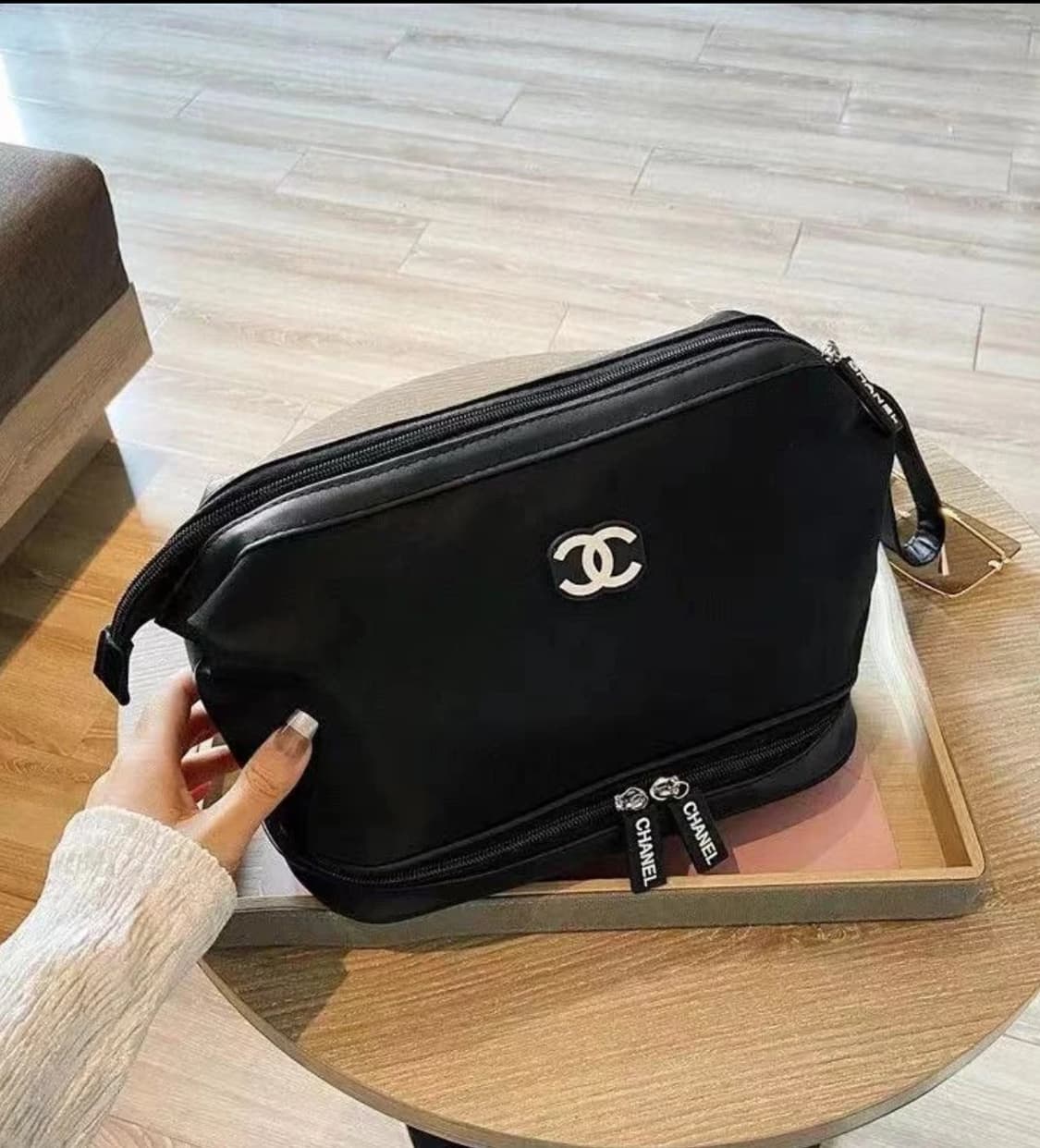 샤넬 2층 방수 파우치 상품이미지1