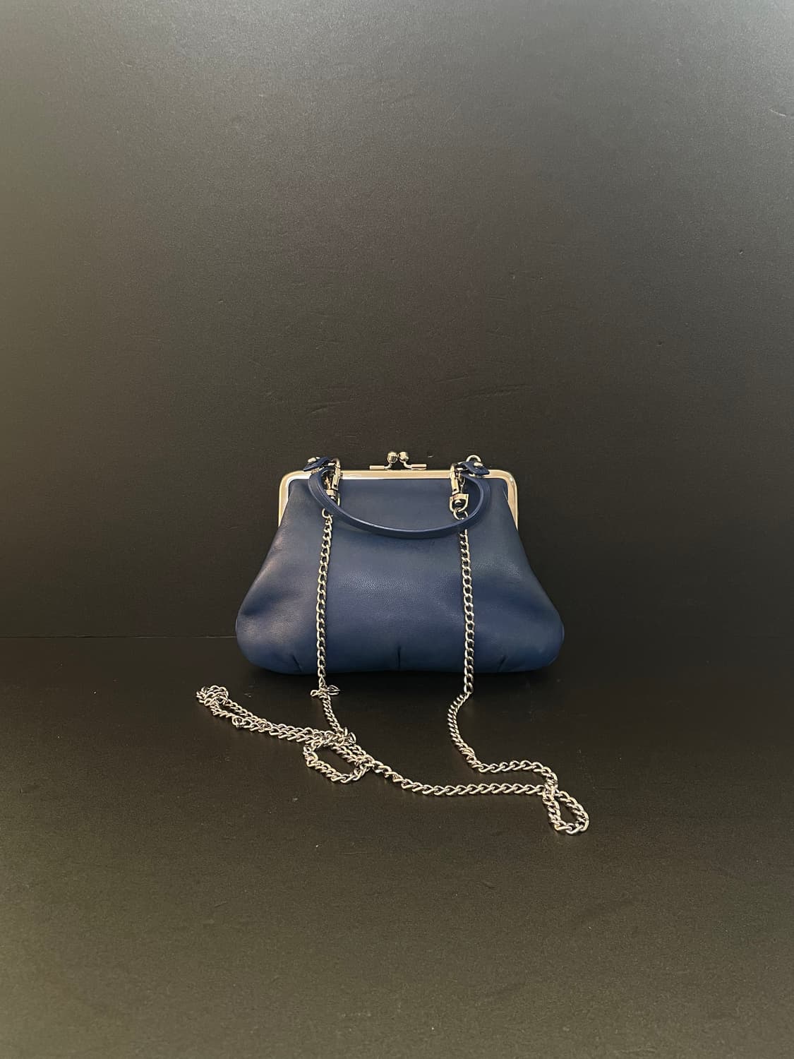 비비안웨스트우드 그래니 프레임 펄스 크로스백 블루 상품이미지2