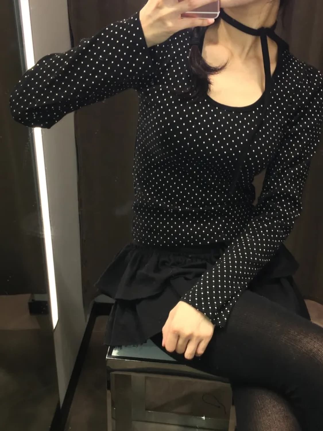 블랙 도트 퍼프 긴팔티 상품이미지2