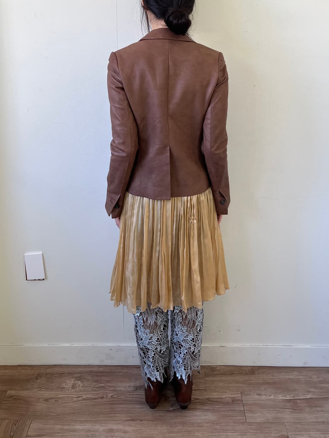 theory 브라운 램스킨 자켓 상품이미지10