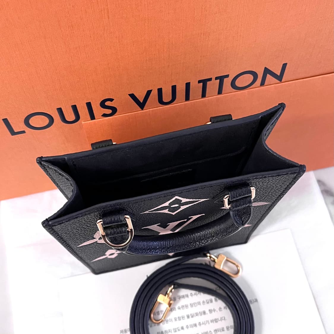 [S급/정품] 루이비통 쁘띠 삭 플라 크로스백 가방 상품이미지4