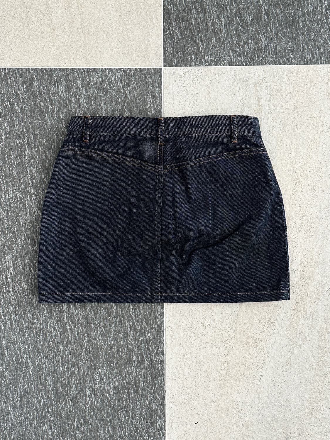 아페쎄 생지 데님 미니 스커트  상품이미지2