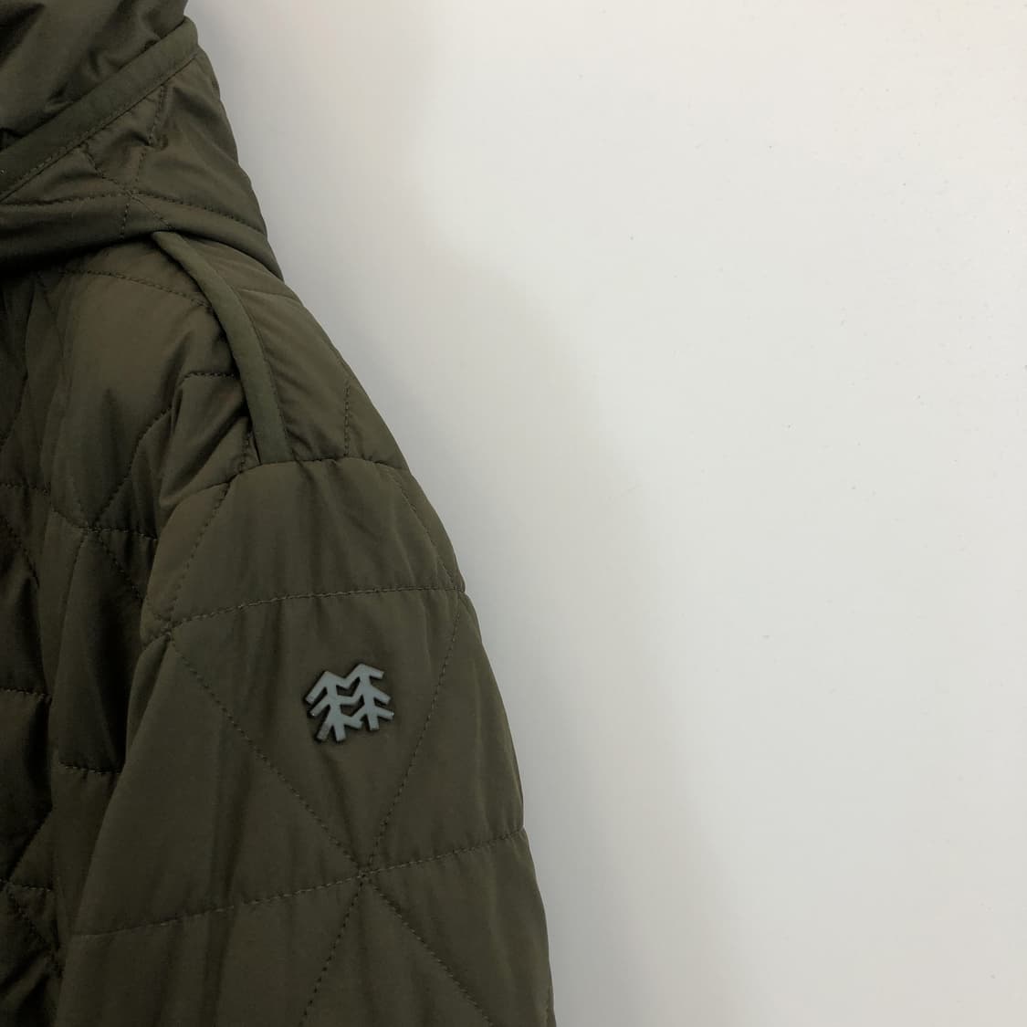 코오롱 루즈핏 키퍼퀄팅 중힙 패딩 XS  상품이미지2