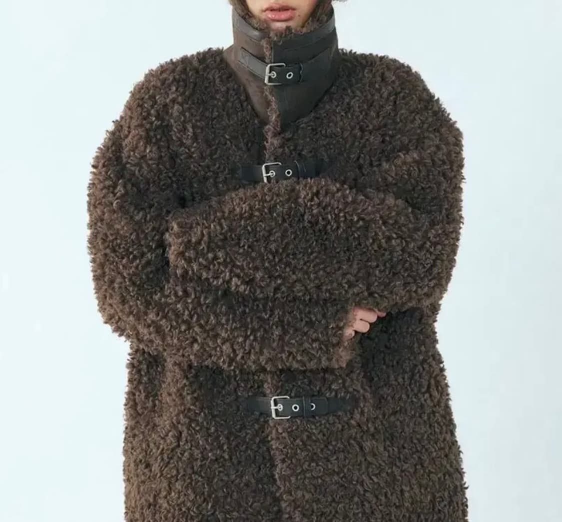 에트몽 버클 시어링 무스탕(Buckle Shearling Mustang) 상품이미지2