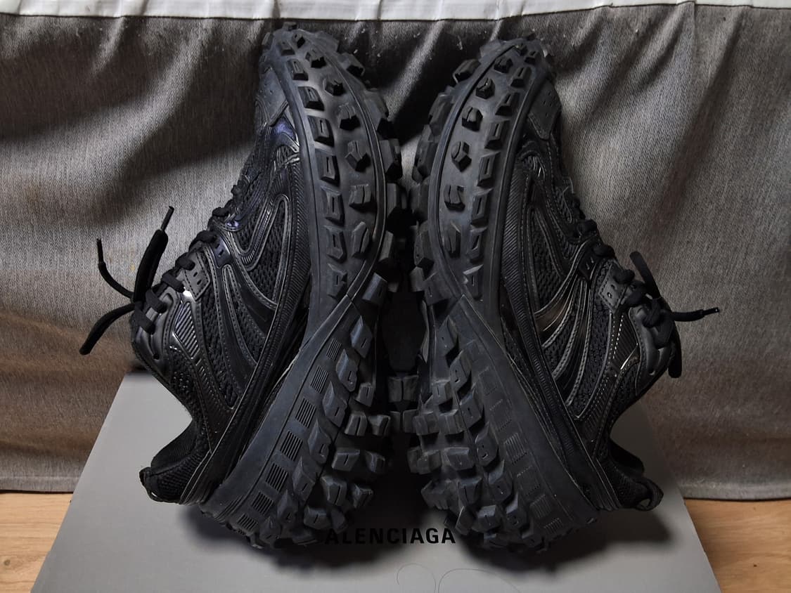 [새상품급] 발렌시아가 디펜더 스니커즈 43 상품이미지4