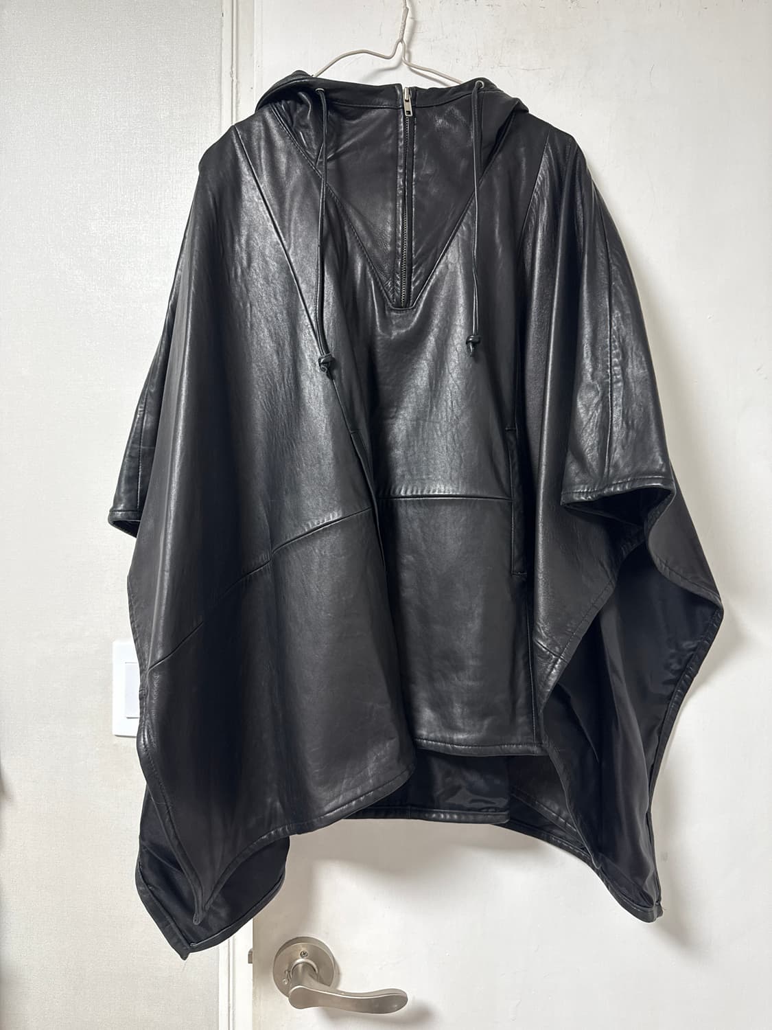 하브 비나르드 / 레더 풀오버 후디판초우 상품이미지3