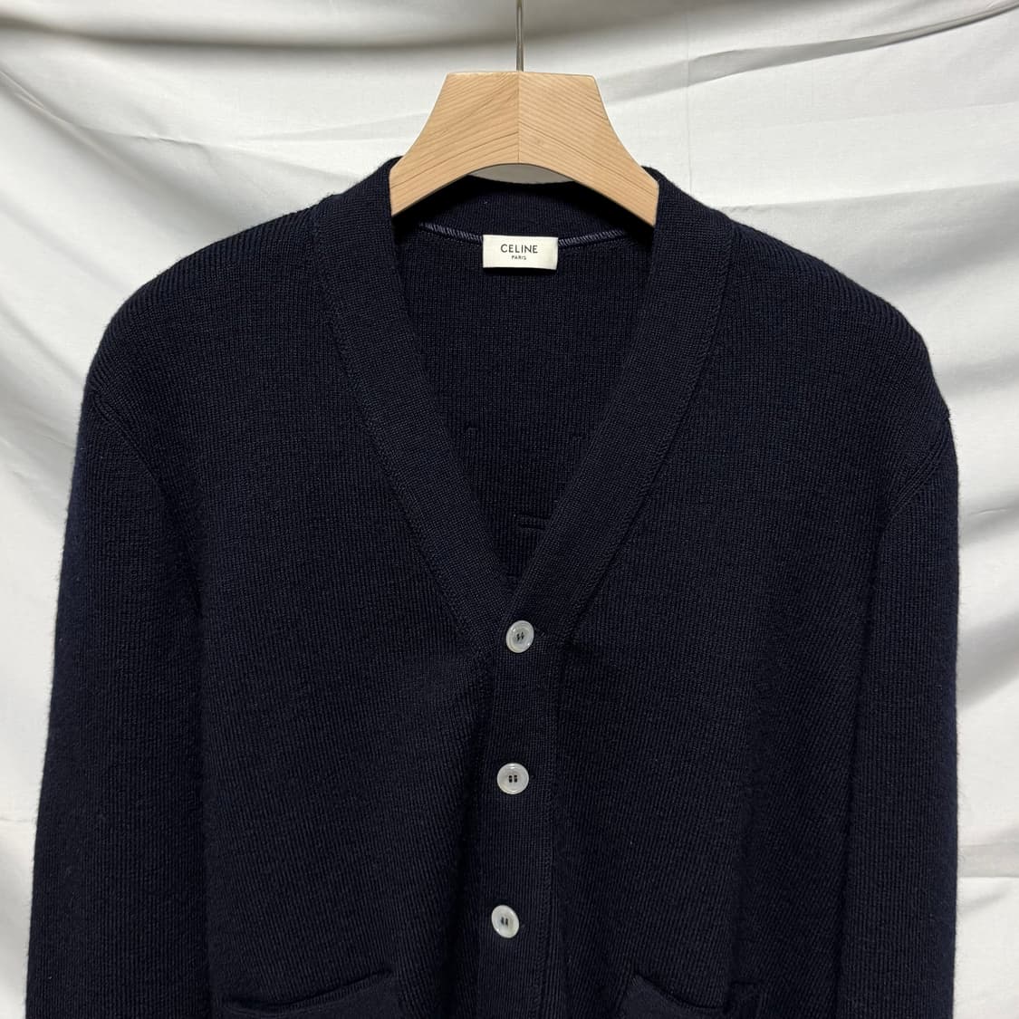[S+급/M] 셀린느 울 컬리지 로고 가디건 네이비 상품이미지2
