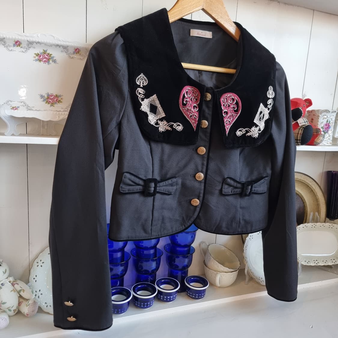 Amawel(아마벨) 트럼프 벨벳 빅카라 자켓 상품이미지3