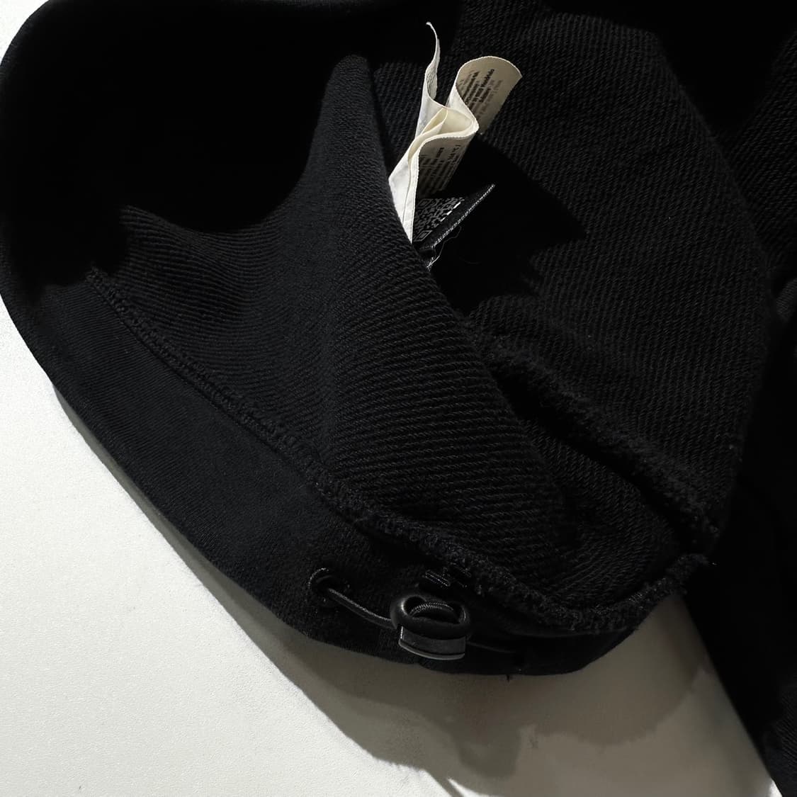 CP컴퍼니 사이드 렌즈 맨투맨 상품이미지8