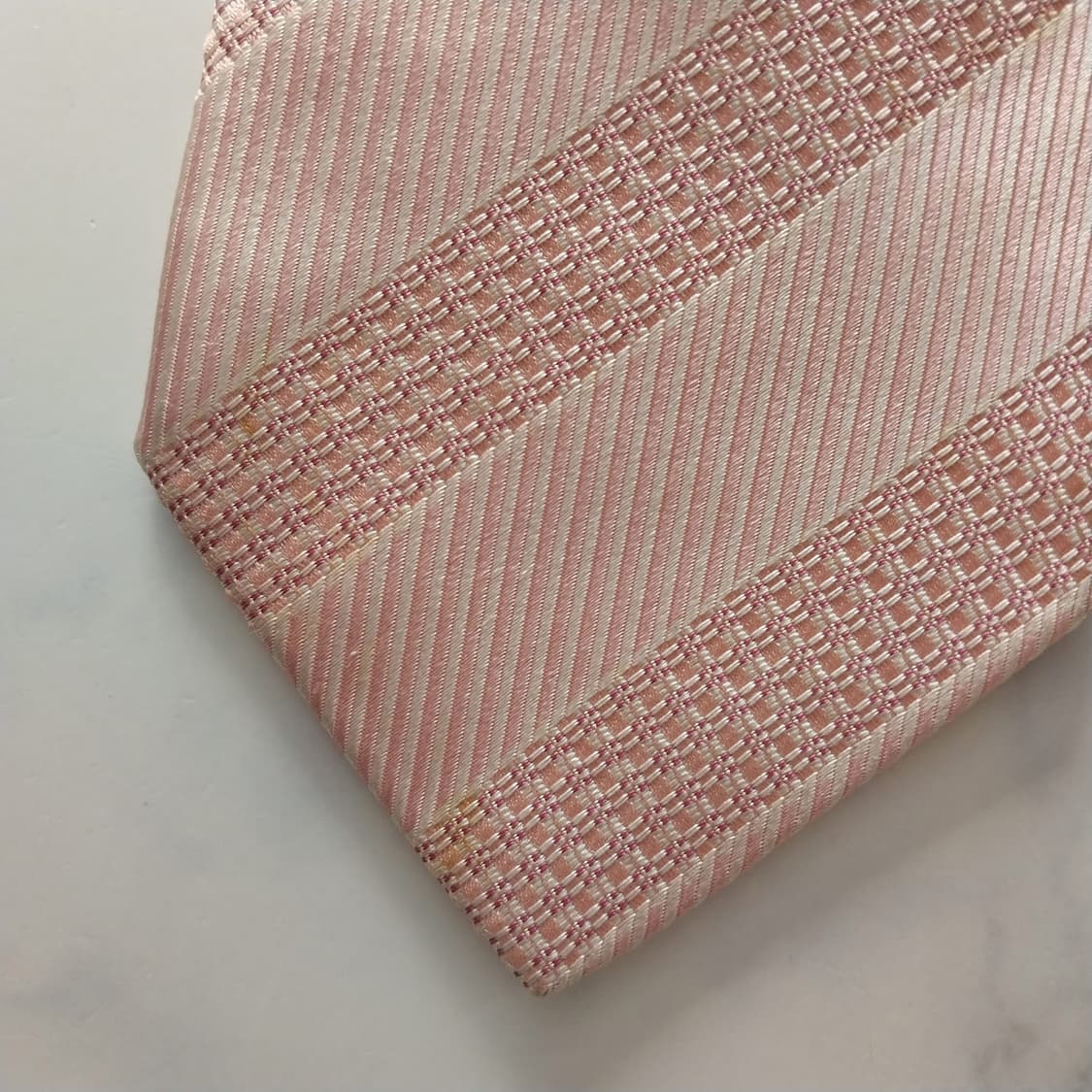 조르지오 아르마니 실크 스트라이프 넥타이 9.6cm A-등급 K1401
 상품이미지9