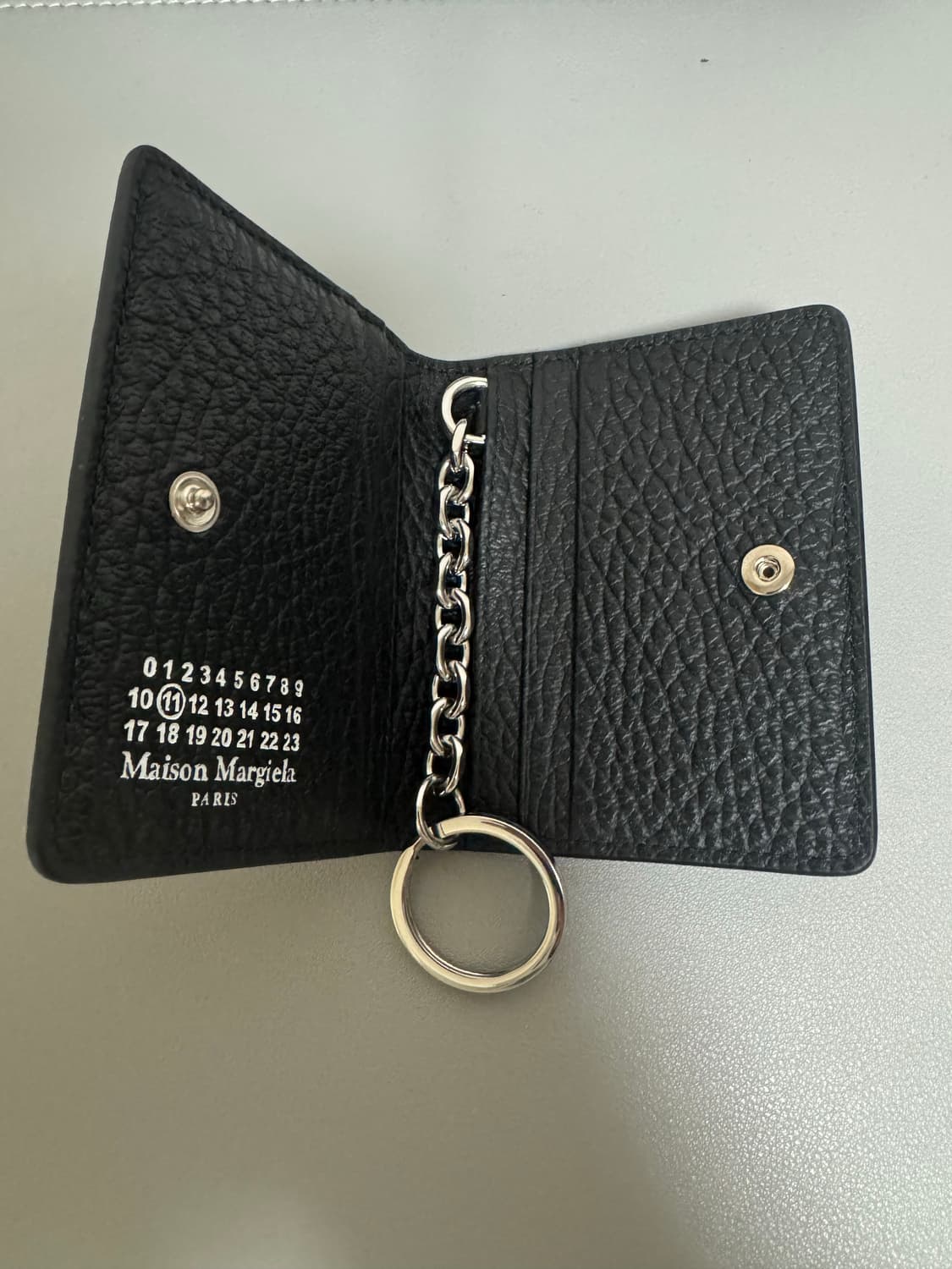 메종 마르지엘라 블랙 키링 카드지갑 팔아요 상품이미지3