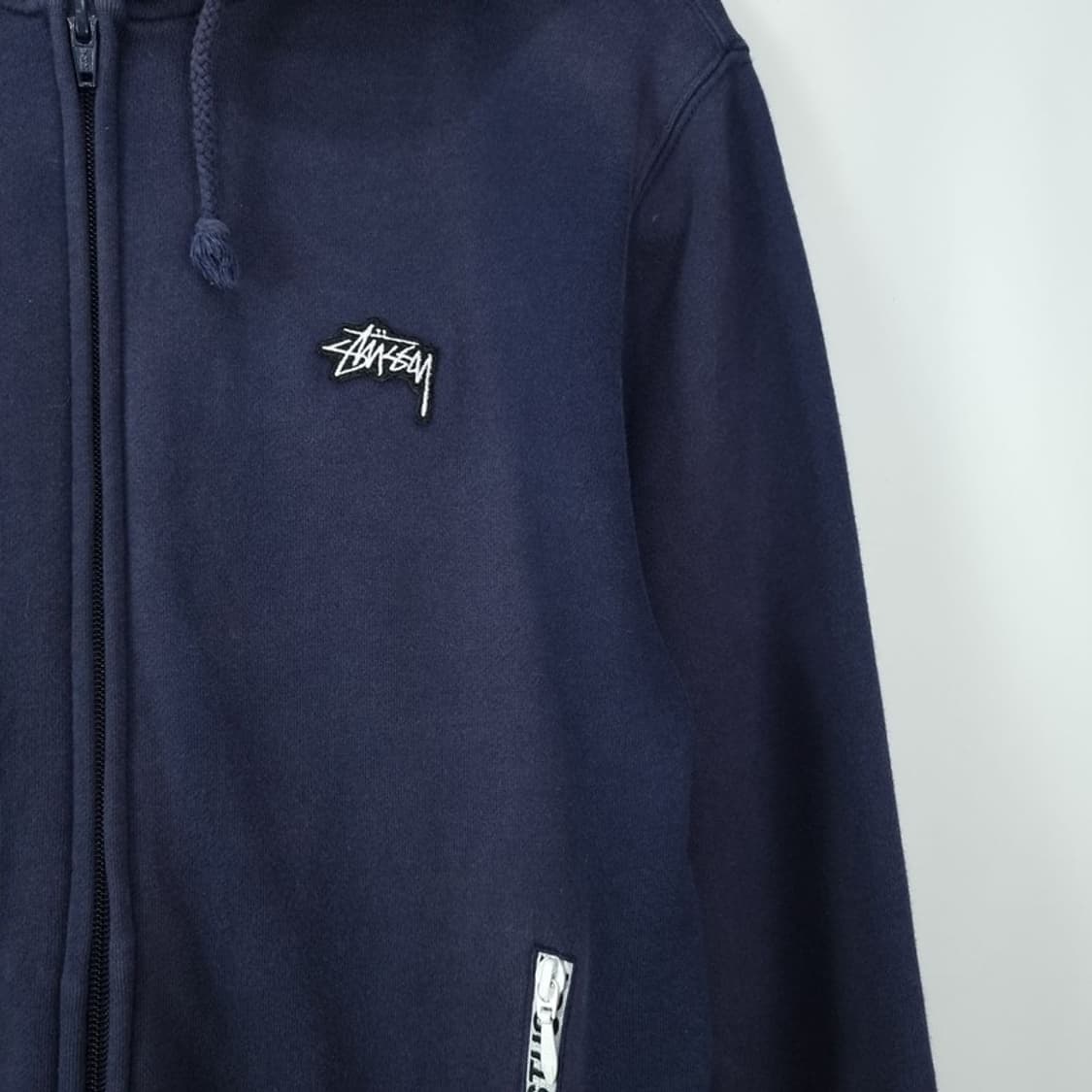 [스투시] 로고 패치 후드 집업 네이비 P01634 상품이미지10
