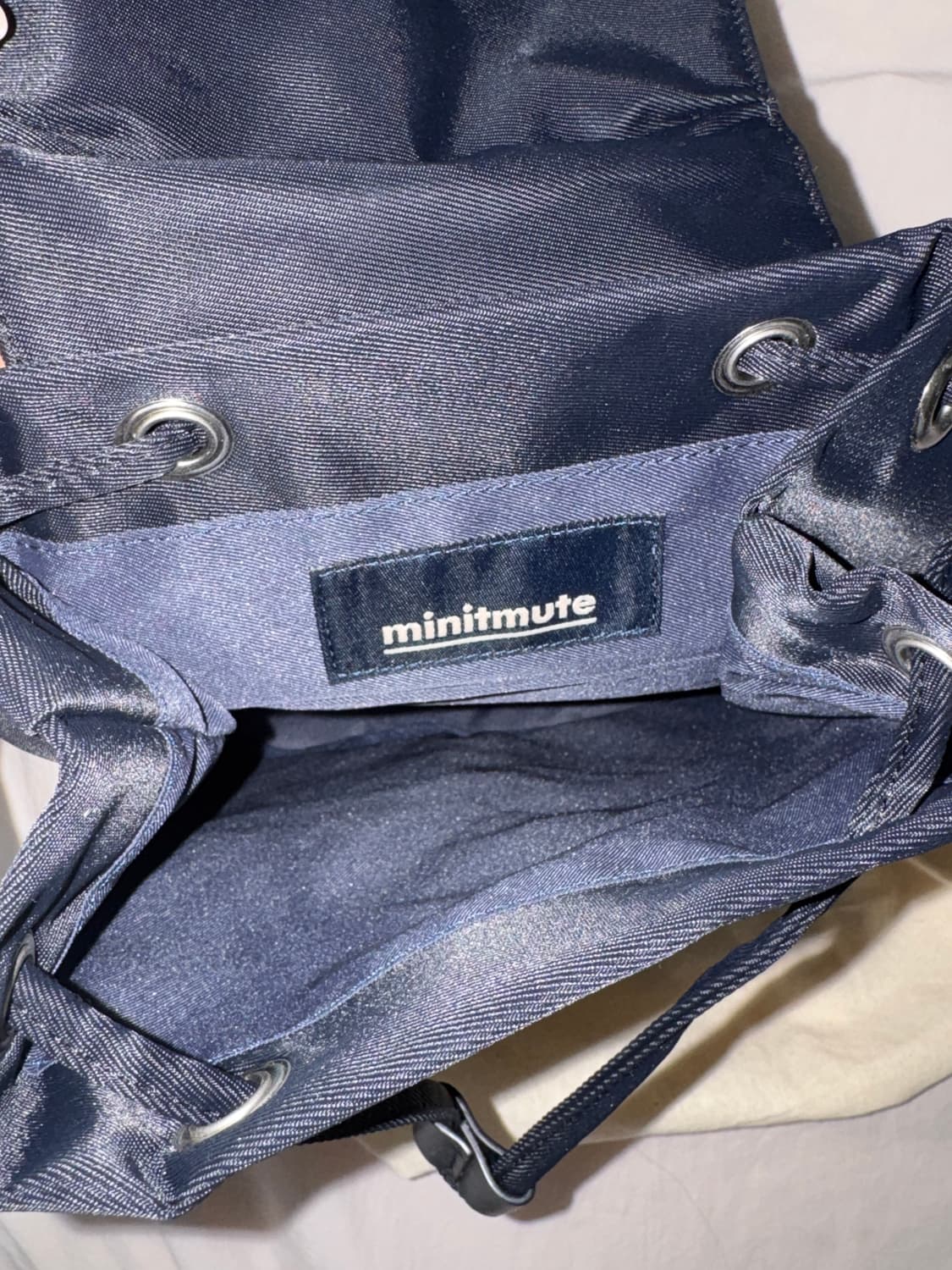 미닛뮤트 클로 백팩 블랙 상품이미지4