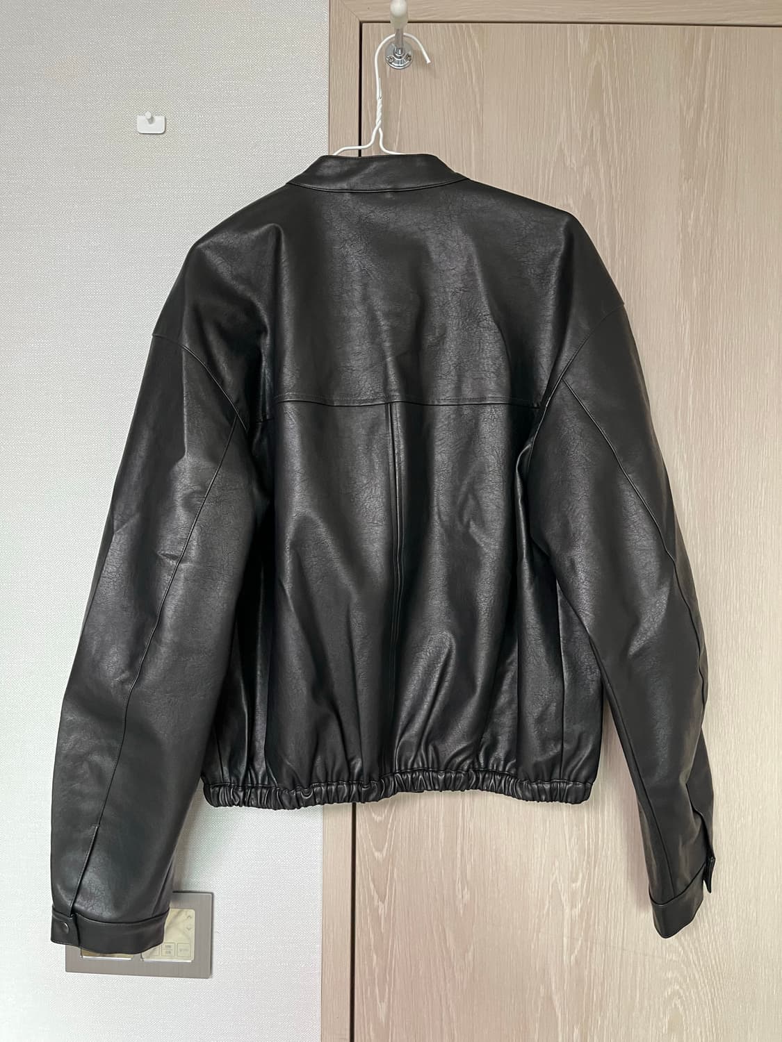 비슬로우 비건 레더 스탠드카라 자켓 블랙 M 새상품 상품이미지2