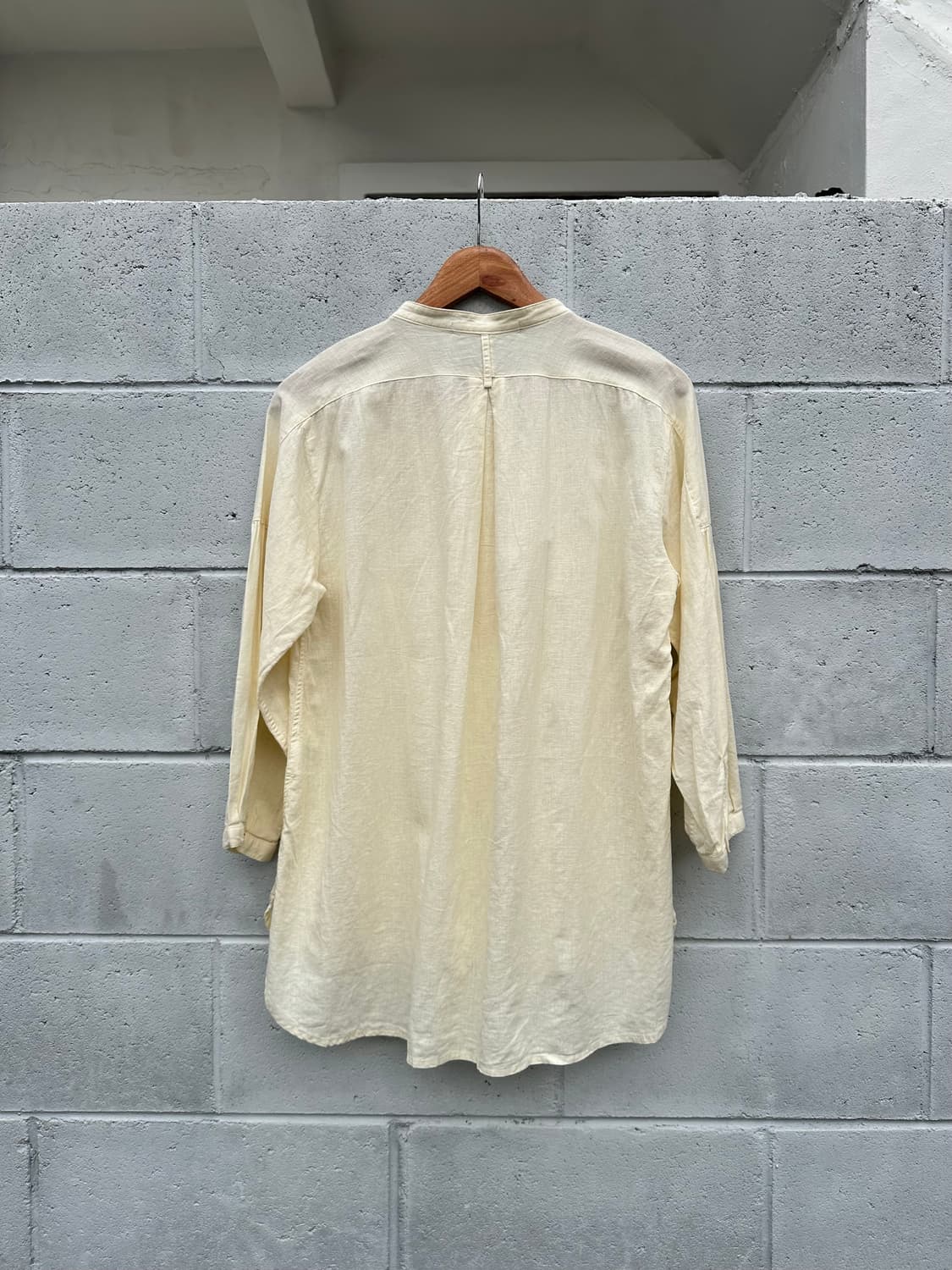 크림 린넨 핀턱 블라우스 상품이미지5