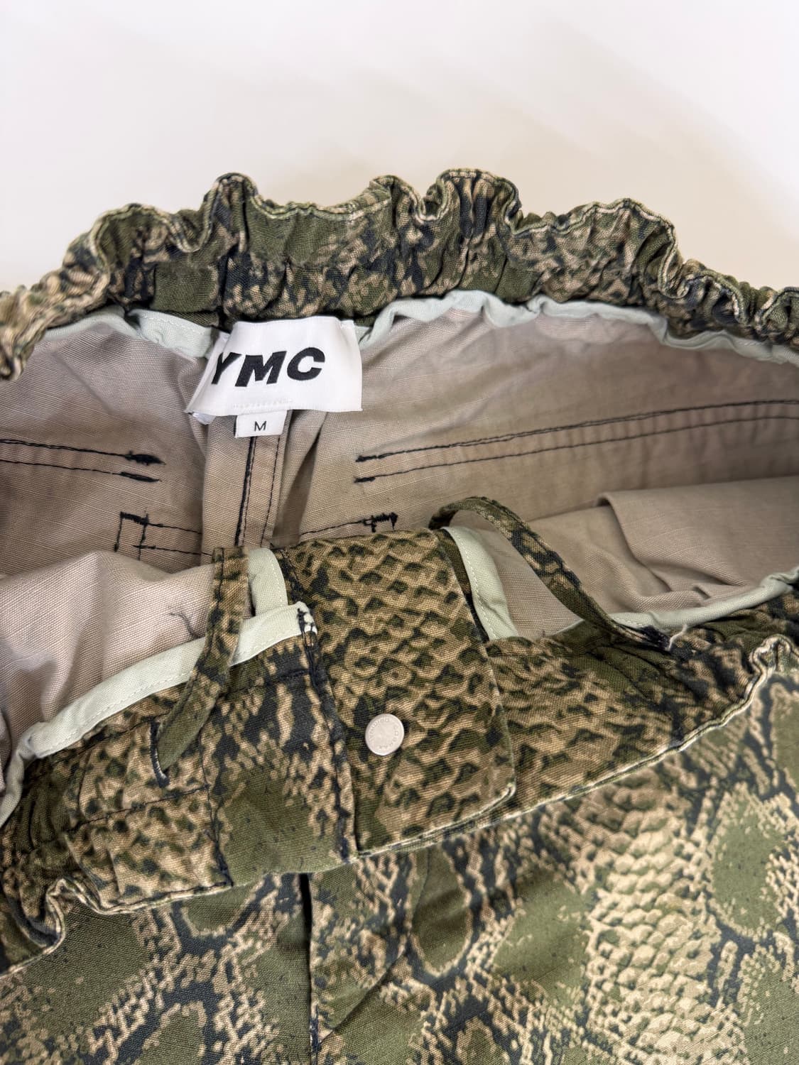YMC 파이톤 뱀피 패턴 밴딩 팬츠  상품이미지3