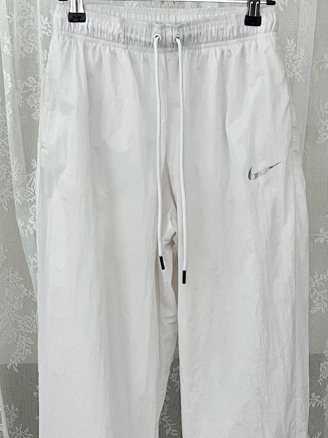 S) 나이키 스우시 나일론 조거 팬츠 화이트 상품이미지3