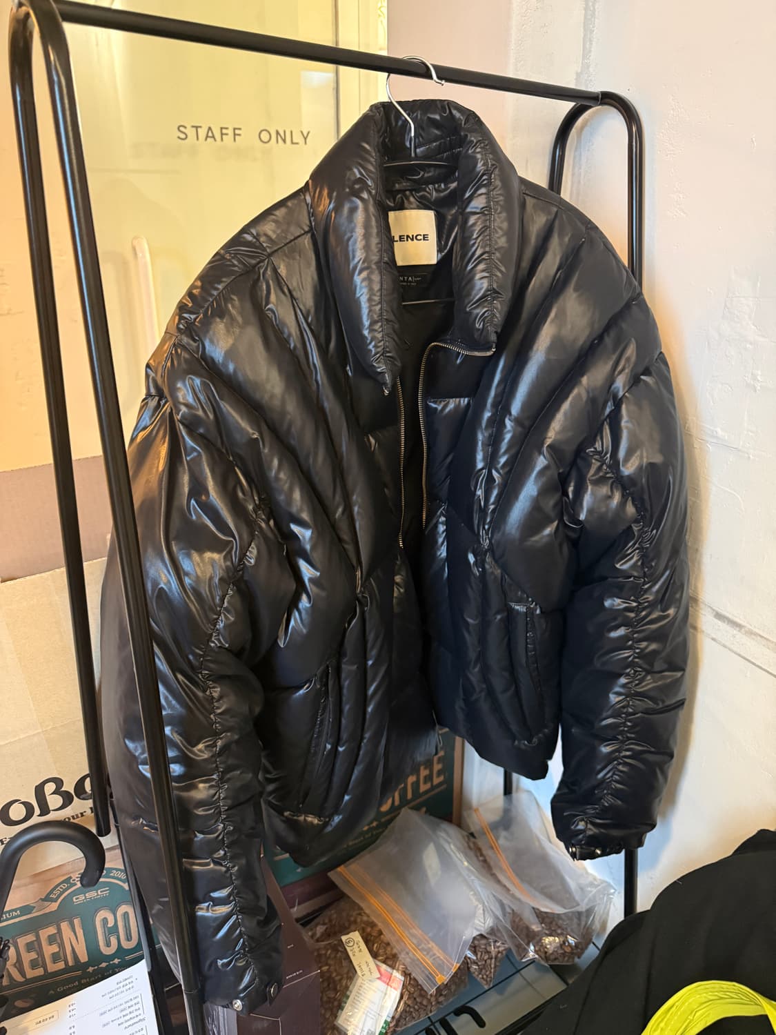 (L) :인사일런스 웨이브라인 다운 자켓 BLACK 상품이미지1