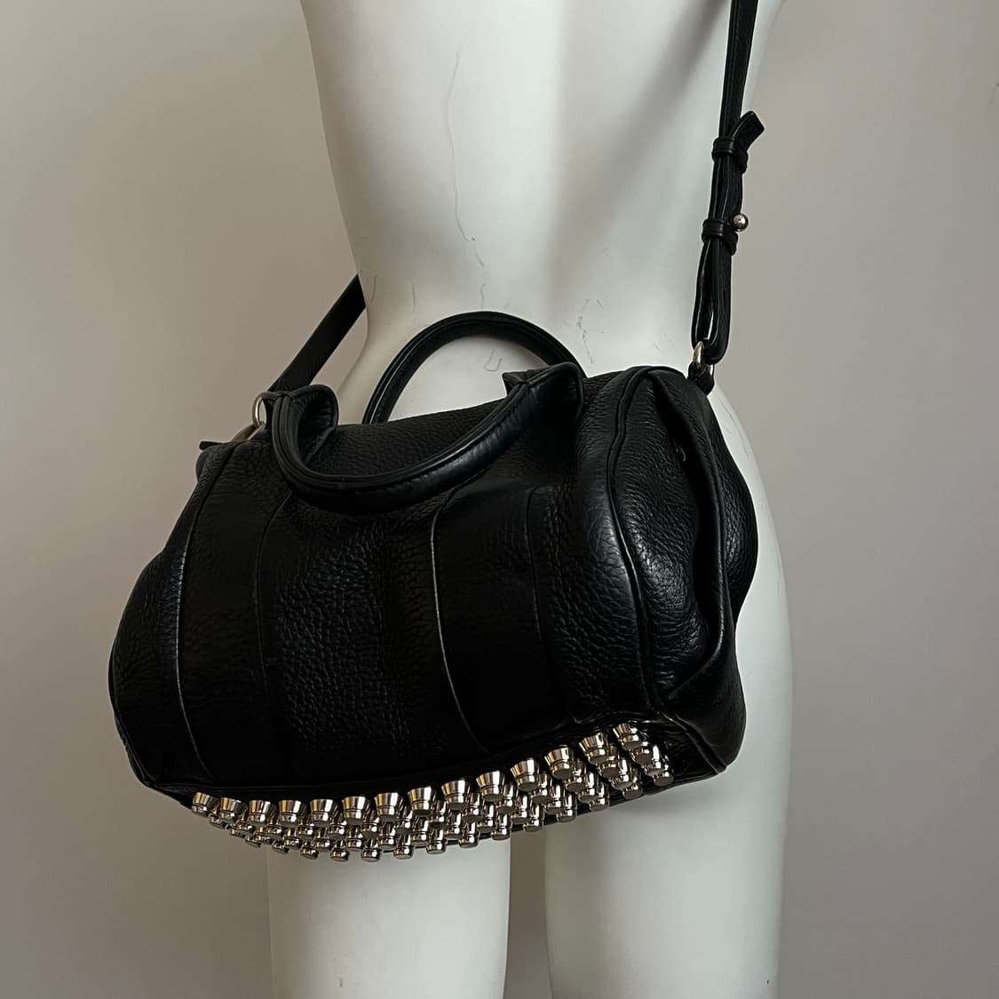 알렉산더왕 로키 총알 더플백 상품이미지1