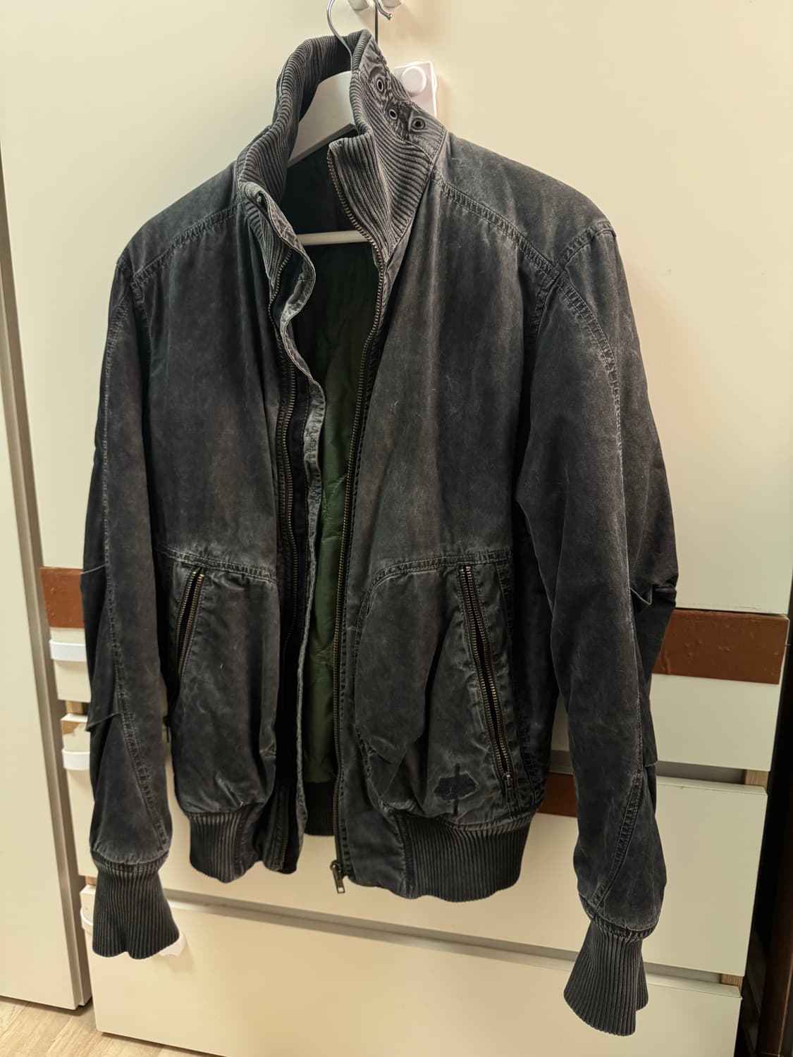 디젤 워시드 하이넥 봄버 m 상품이미지2