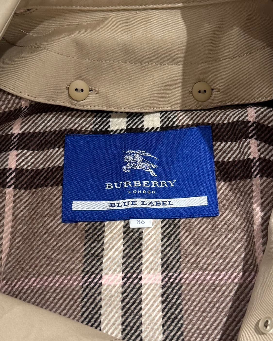 버버리 블루라벨 베이지 벨티드 트렌치코트 상품이미지7