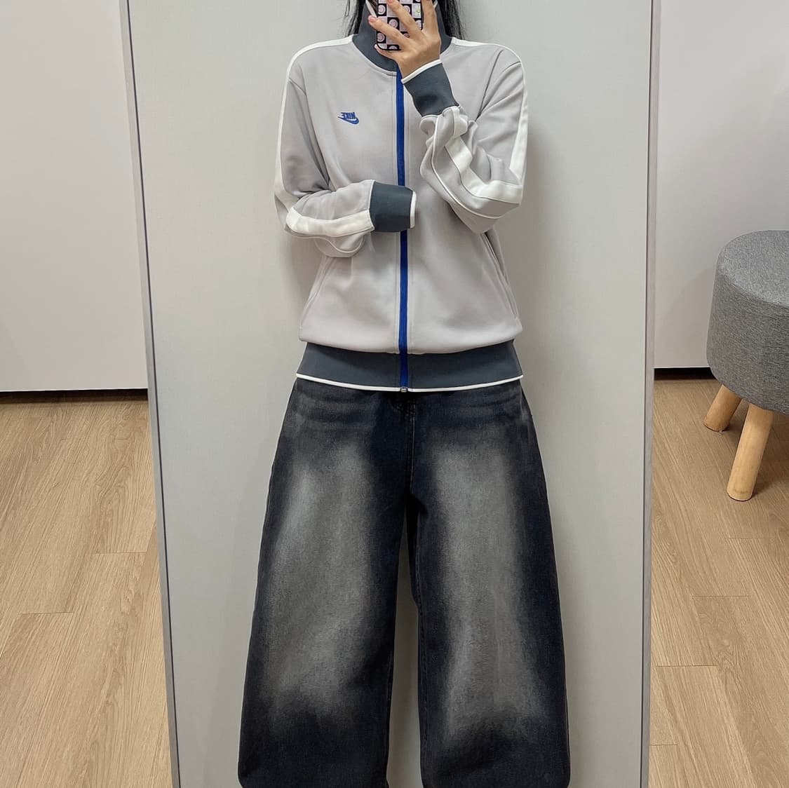나이키 스우시 그레이 화이트 사이드라인 트랙탑 져지 상품이미지1