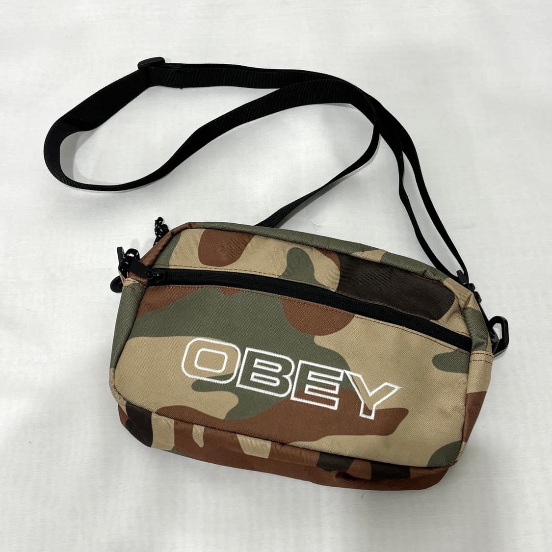 오베이 카모플라쥬 크로스백 메신저백 상품이미지1